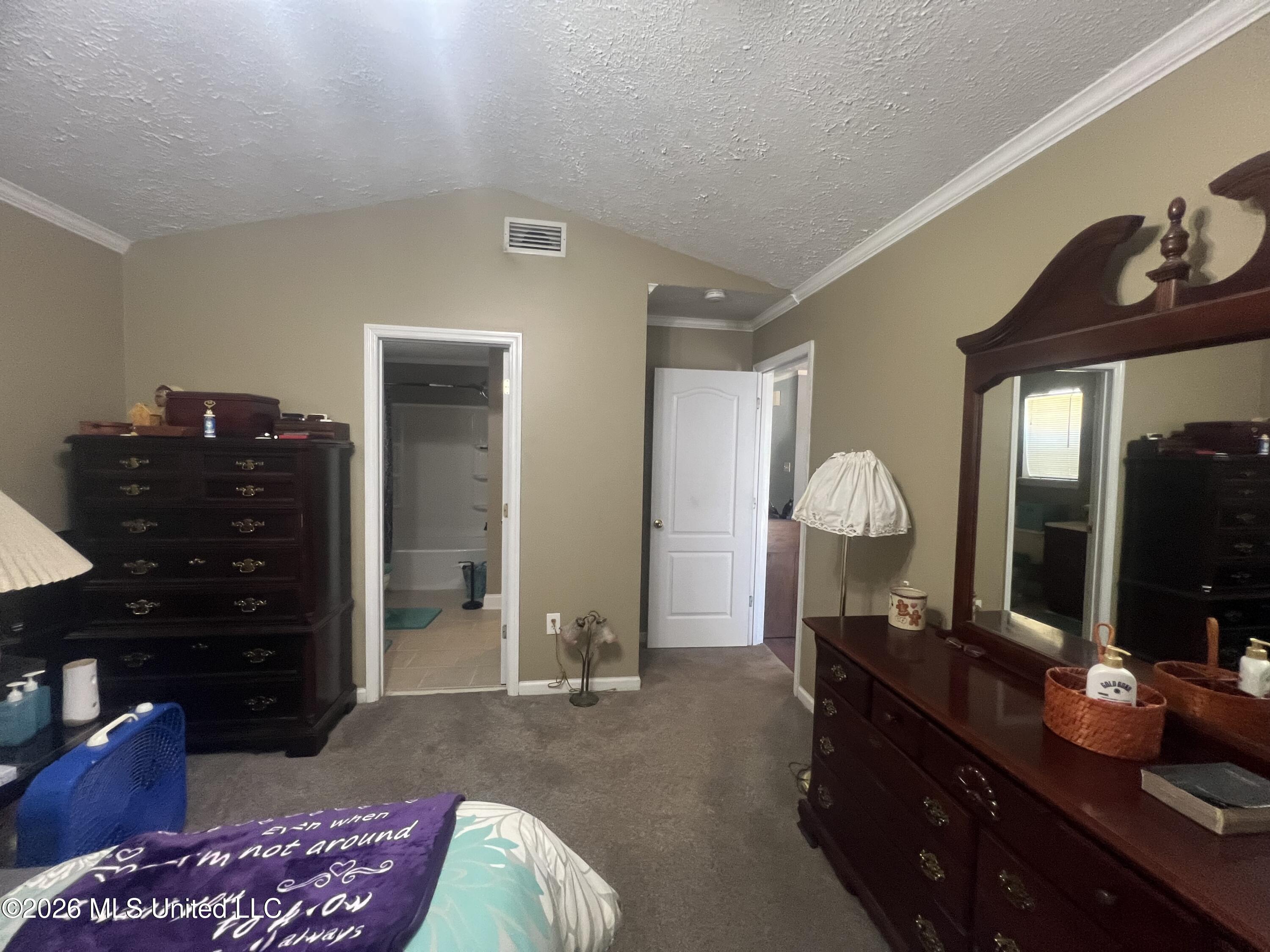 16317 Greenglade Drive Property Photo 17