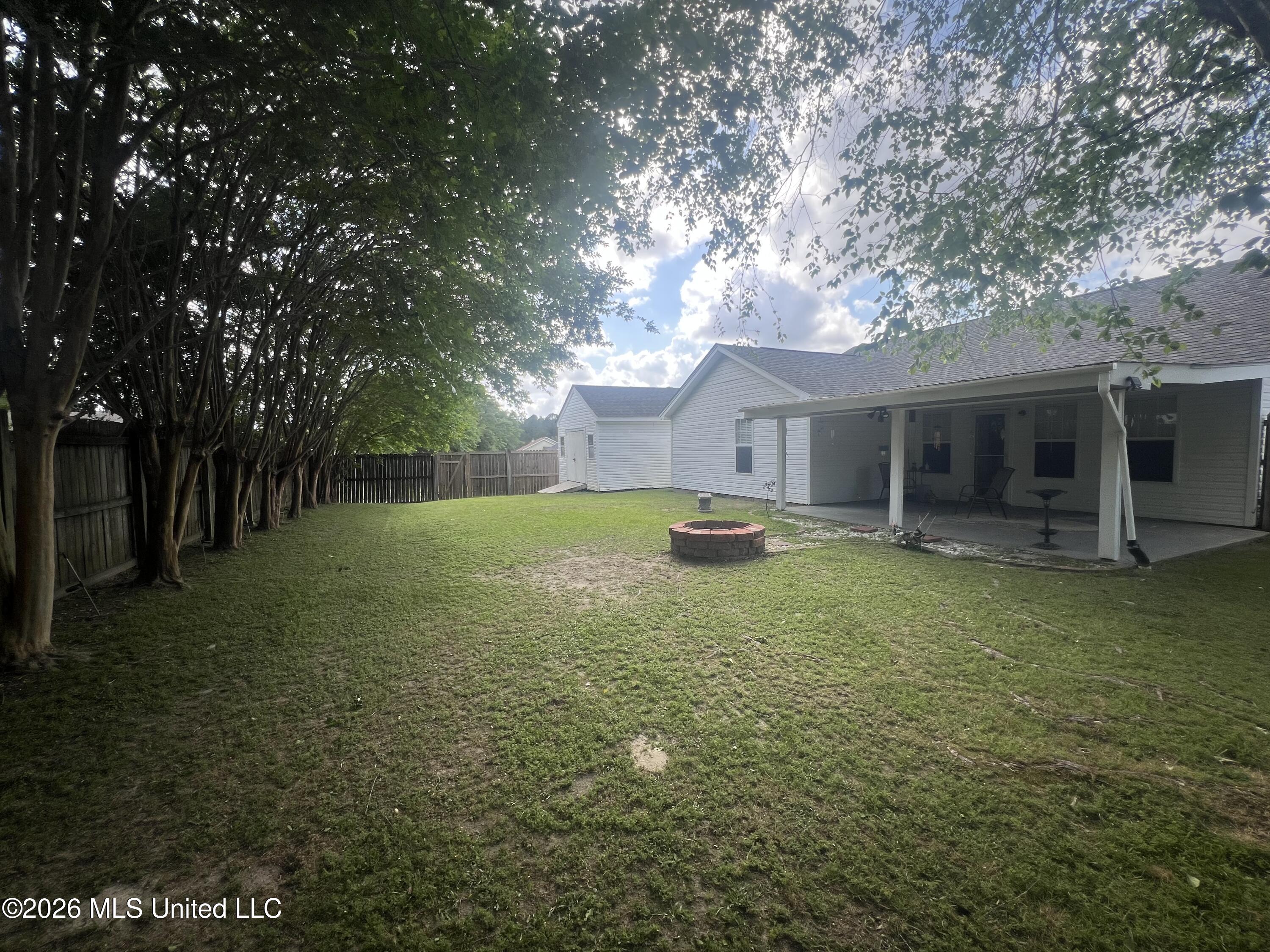 16317 Greenglade Drive Property Photo 29