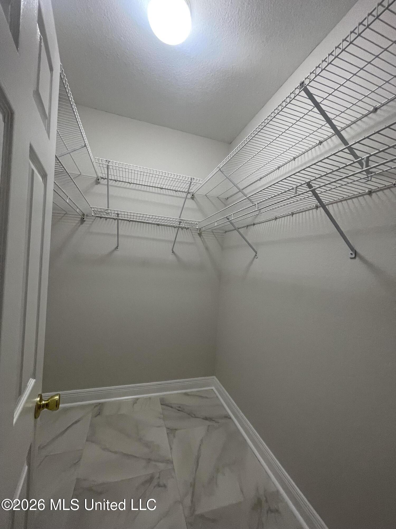 11027 Oakcrest Drive Property Photo 15