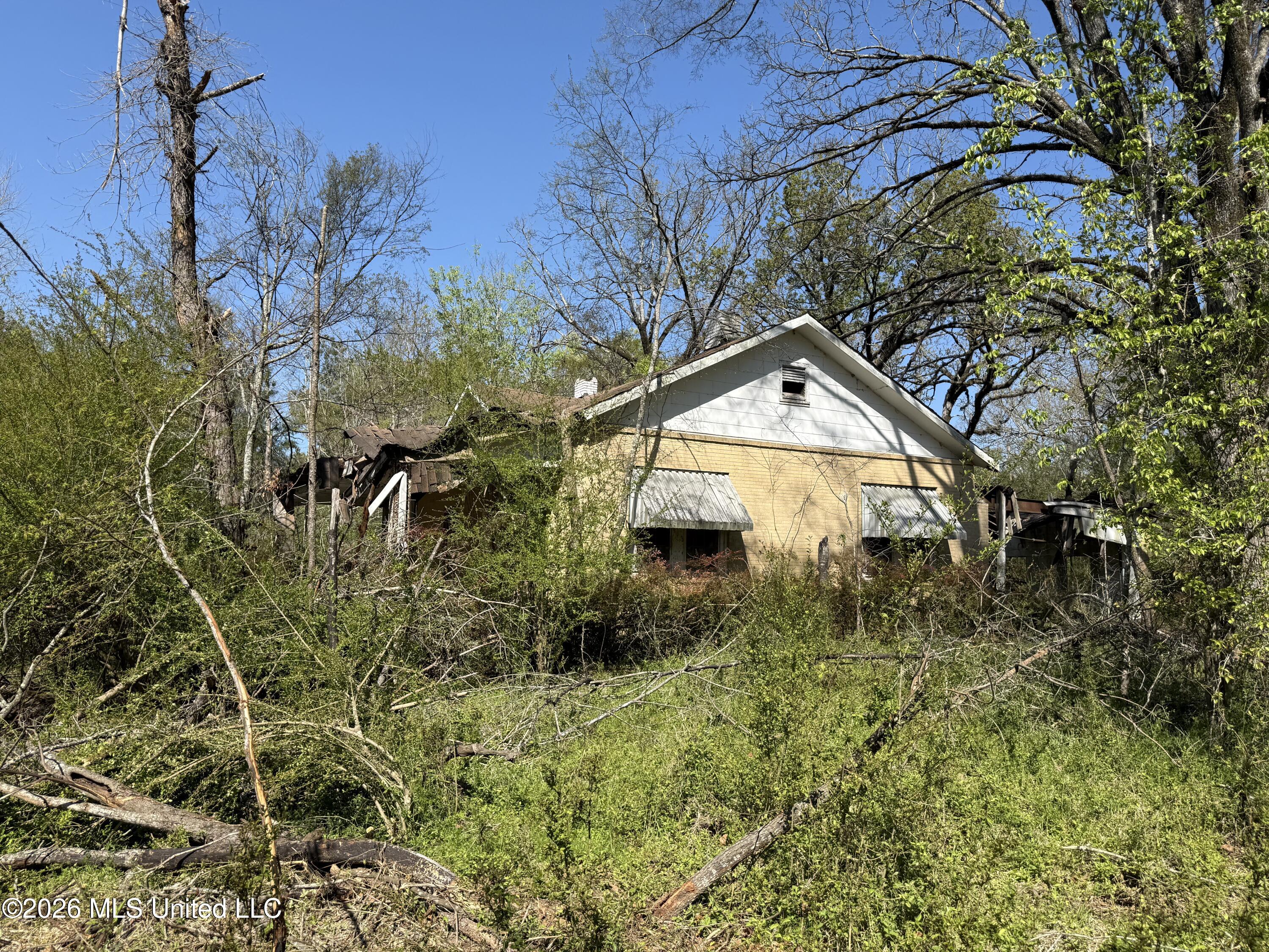 7020 S Siwell Road Property Photo 8