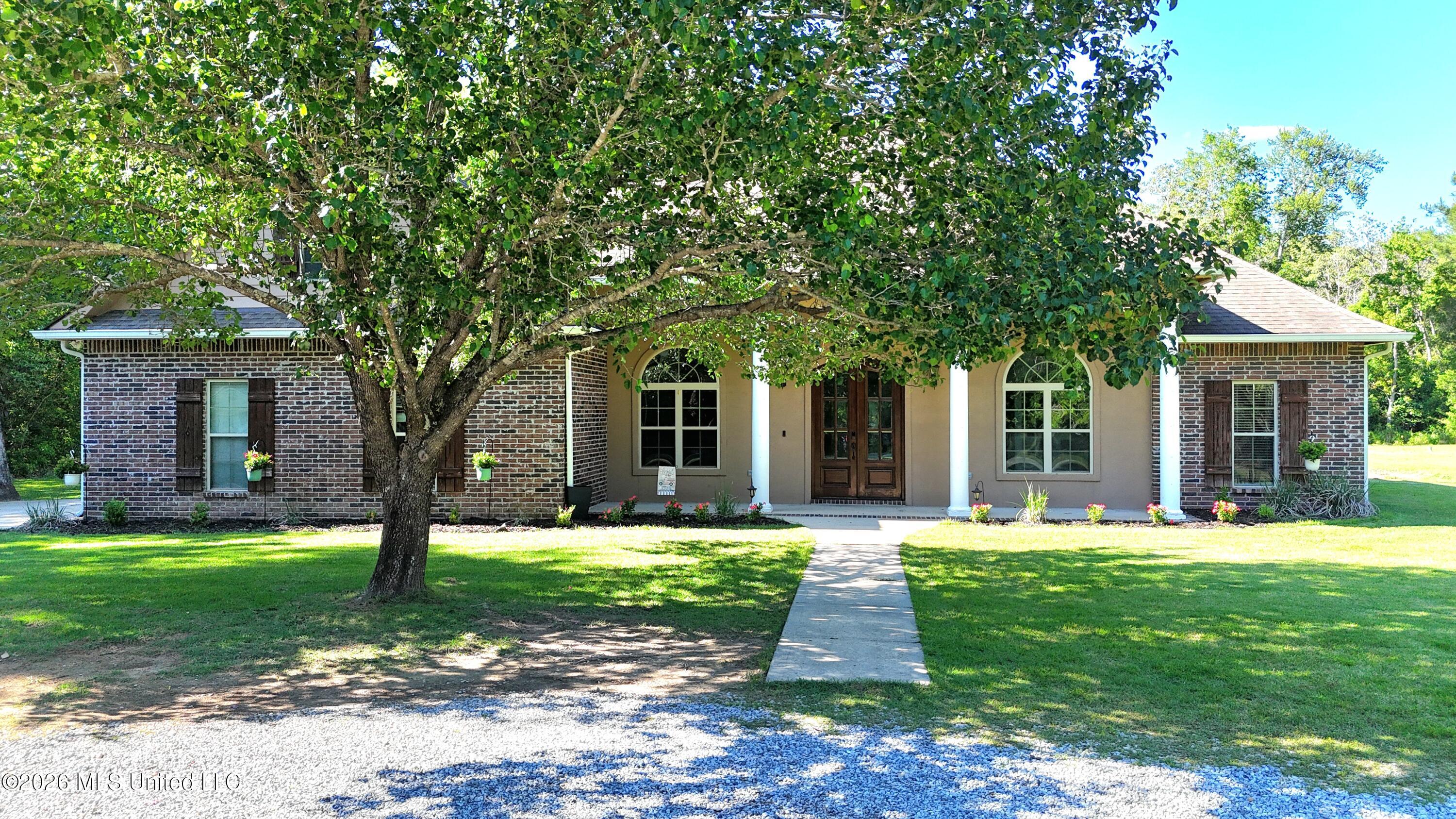 15548 Dobson Road Property Photo 1