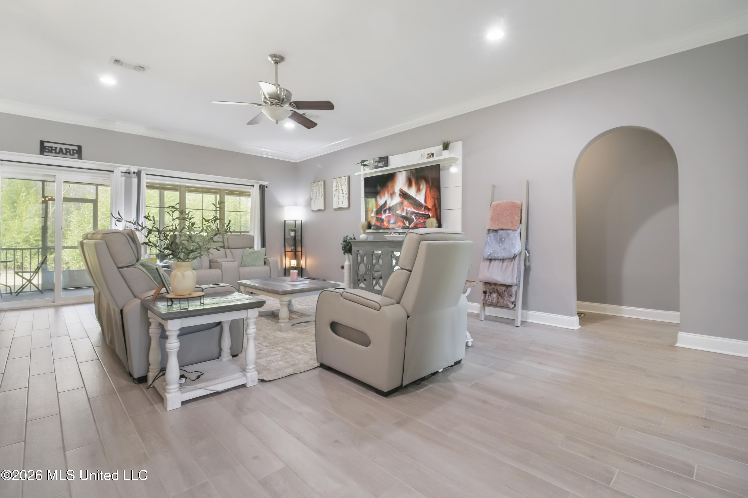 15548 Dobson Road Property Photo 11