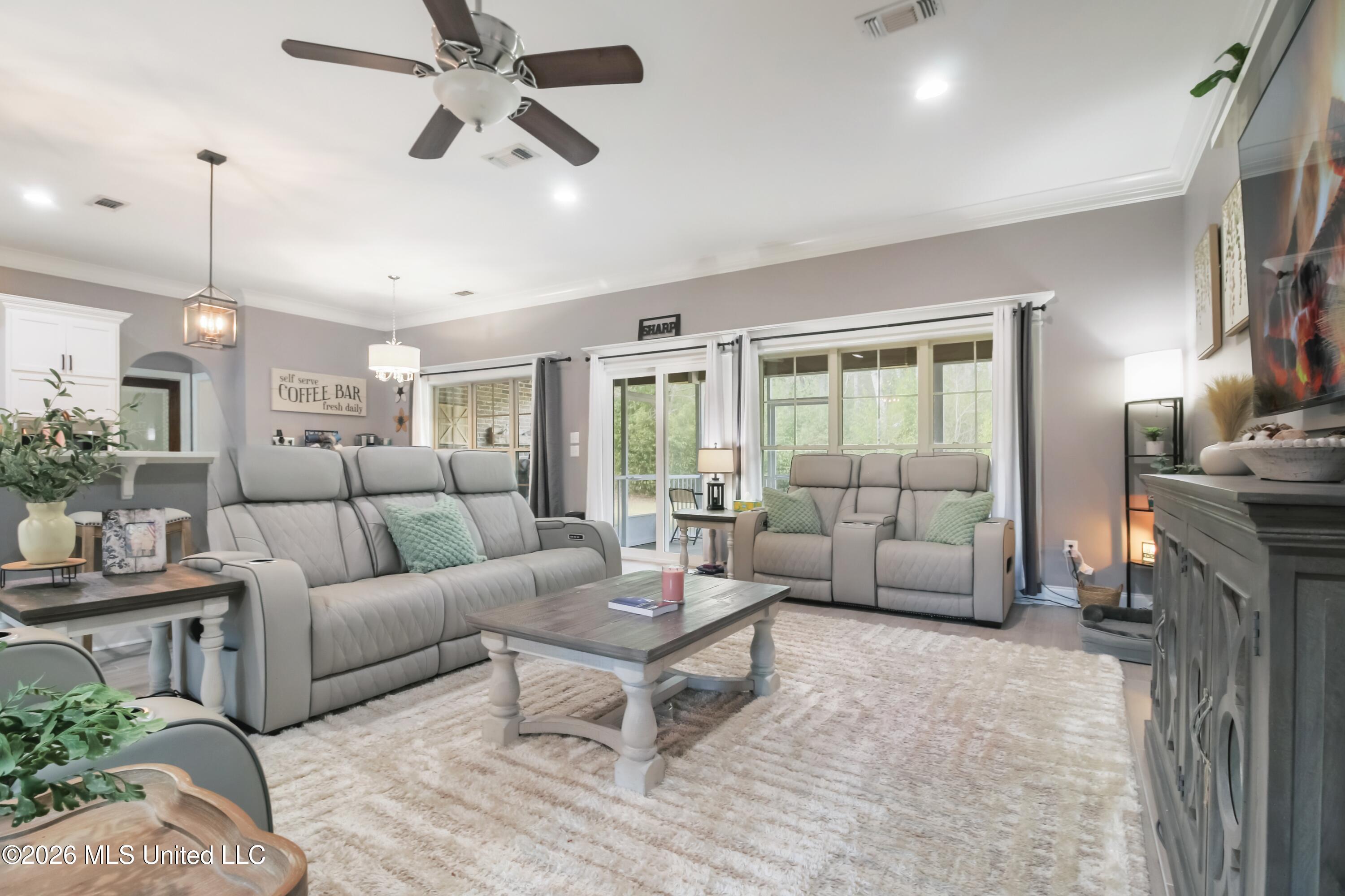 15548 Dobson Road Property Photo 12