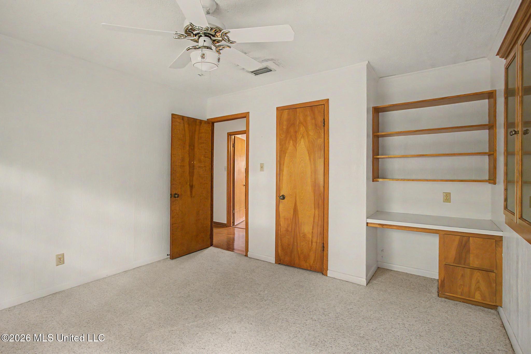 810 E College Avenue Property Photo 26