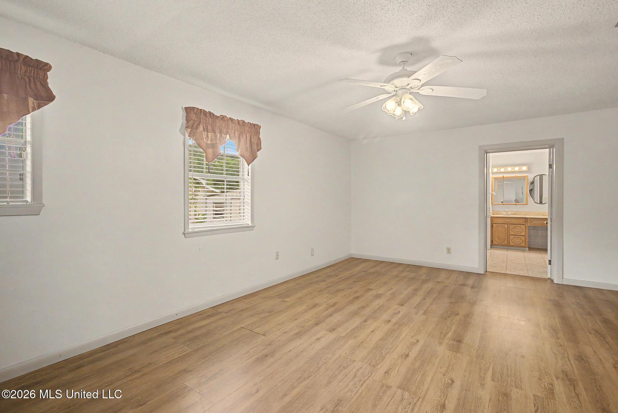 810 E College Avenue Property Photo 27