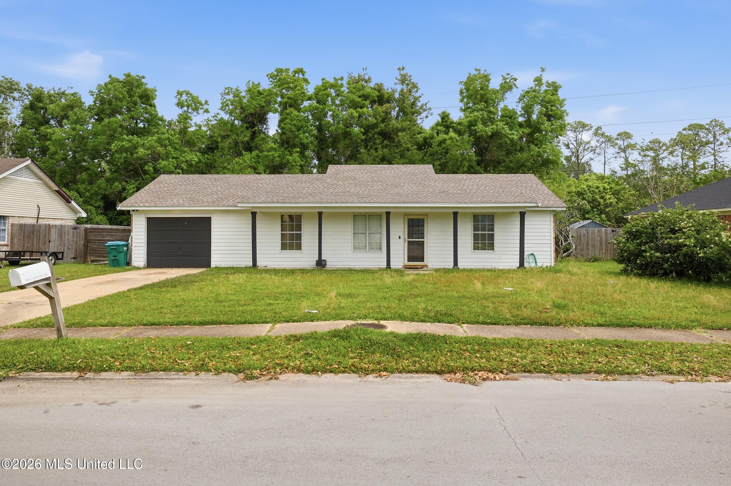 3905 Yosemite Drive Property Photo 2