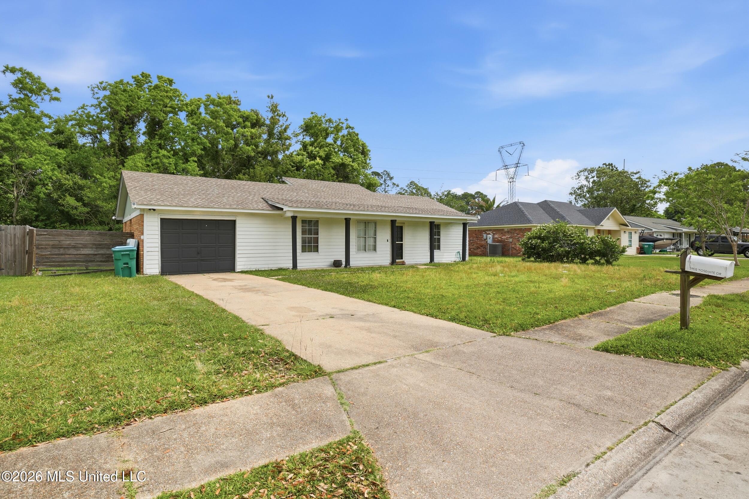 3905 Yosemite Drive Property Photo 3