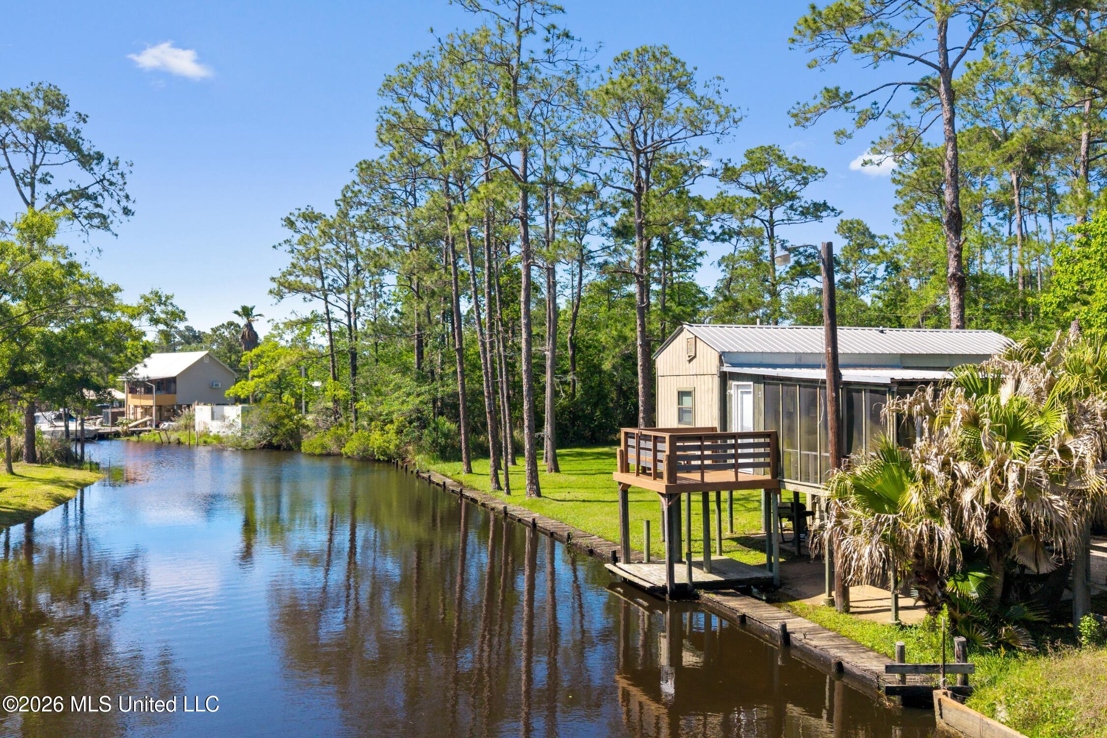 10091 River Drive Property Photo 2