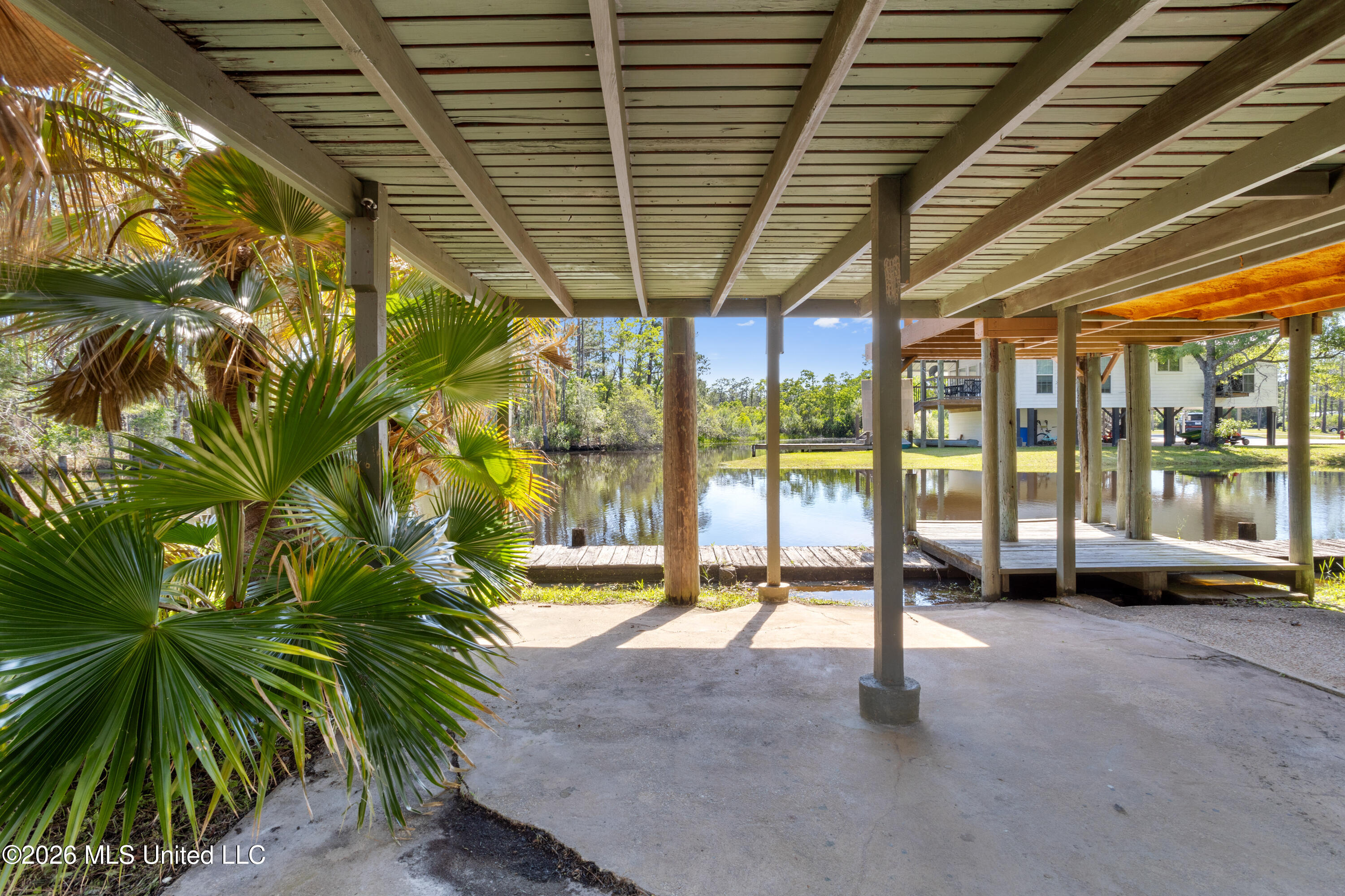 10091 River Drive Property Photo 10