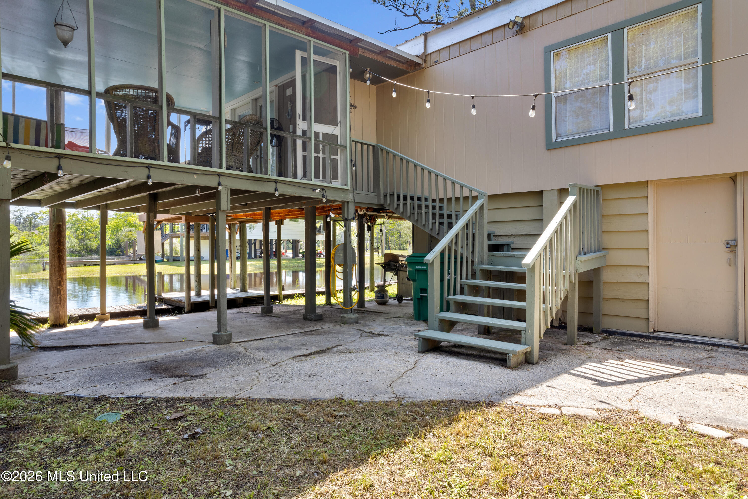 10091 River Drive Property Photo 13