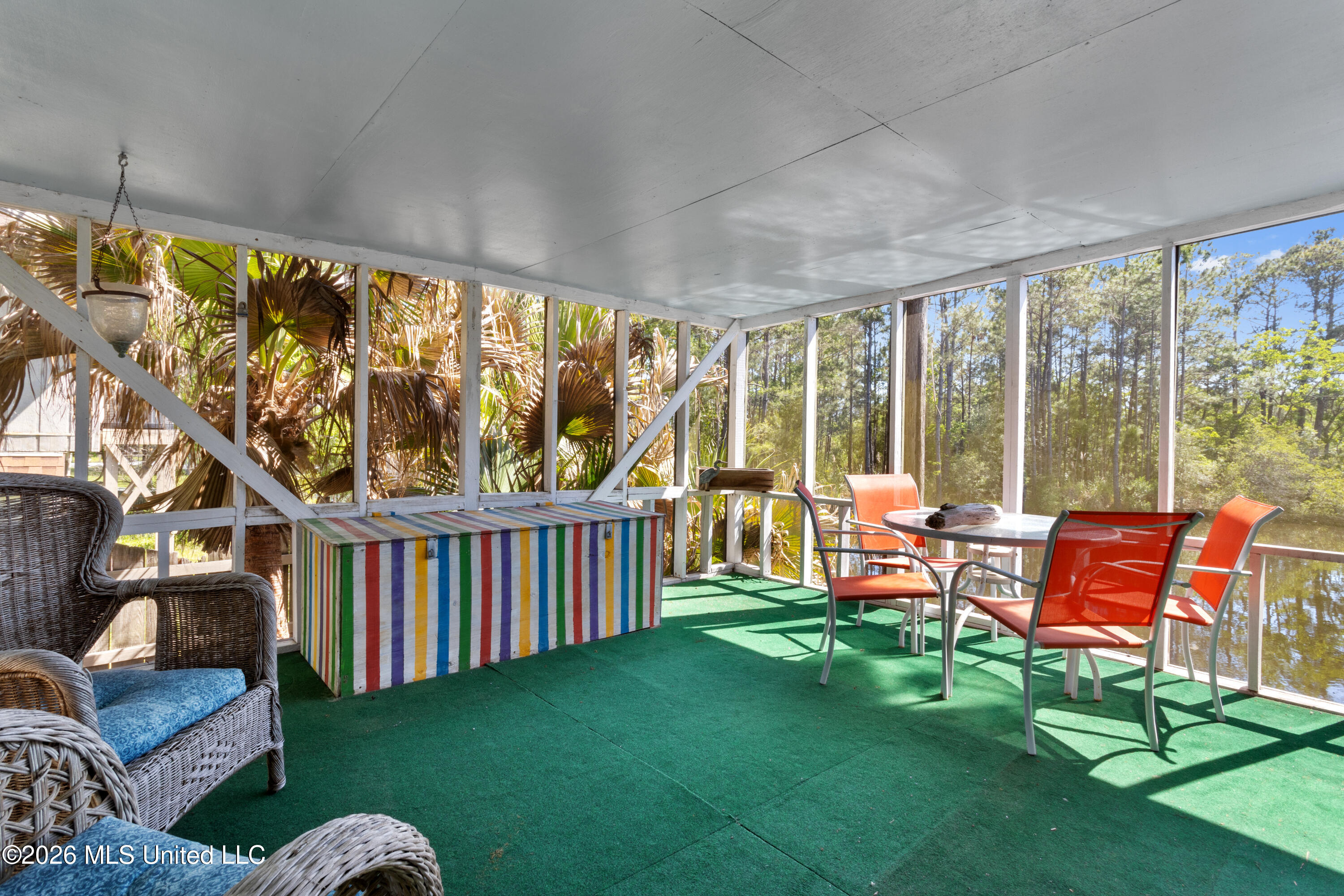 10091 River Drive Property Photo 14