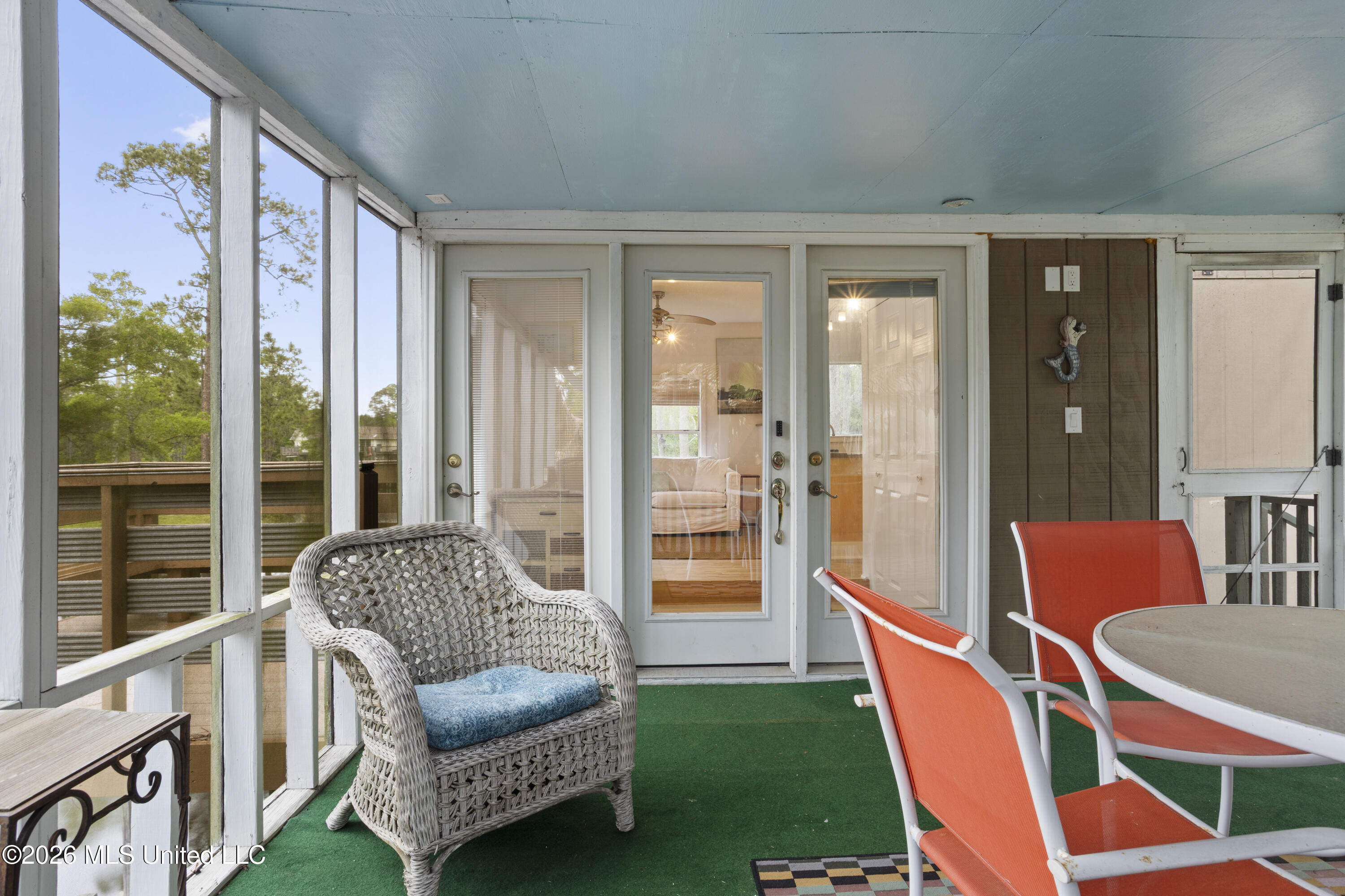 10091 River Drive Property Photo 17