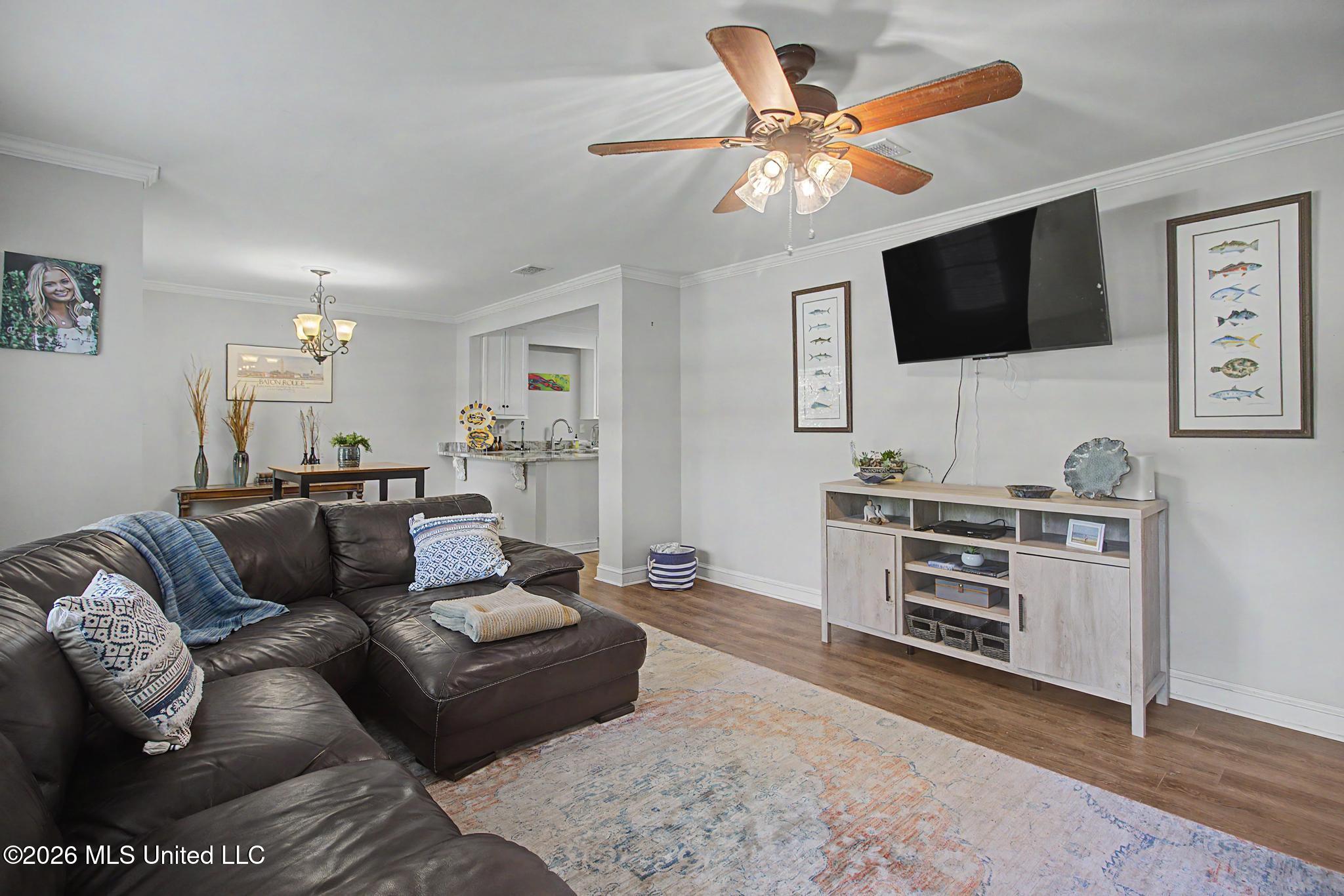 5102 Monroe Avenue Property Photo 2