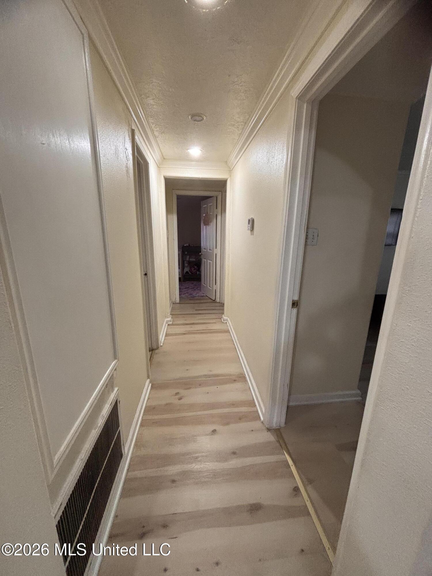 1119 E Canal Street Property Photo 3