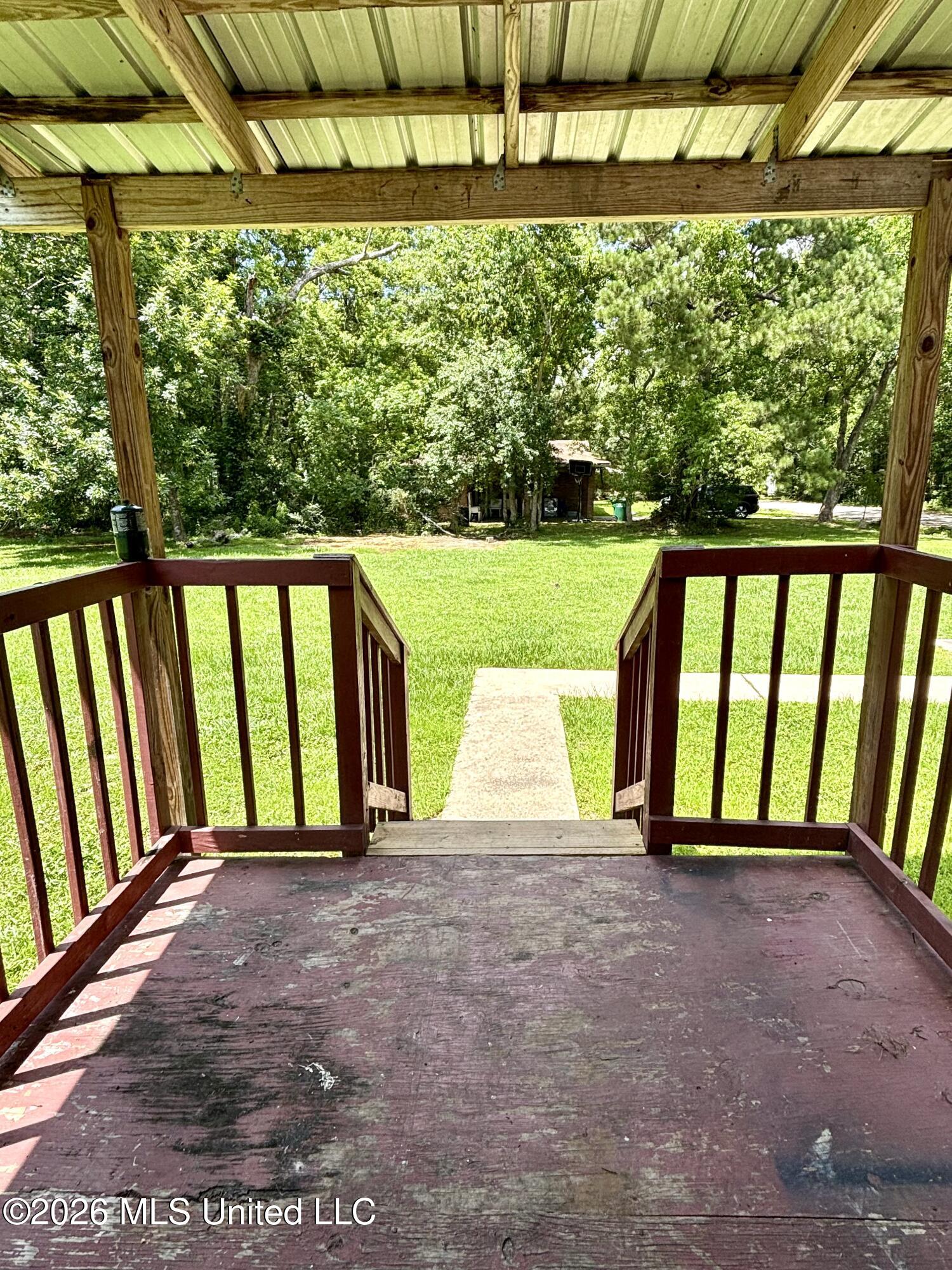 1119 E Canal Street Property Photo 26
