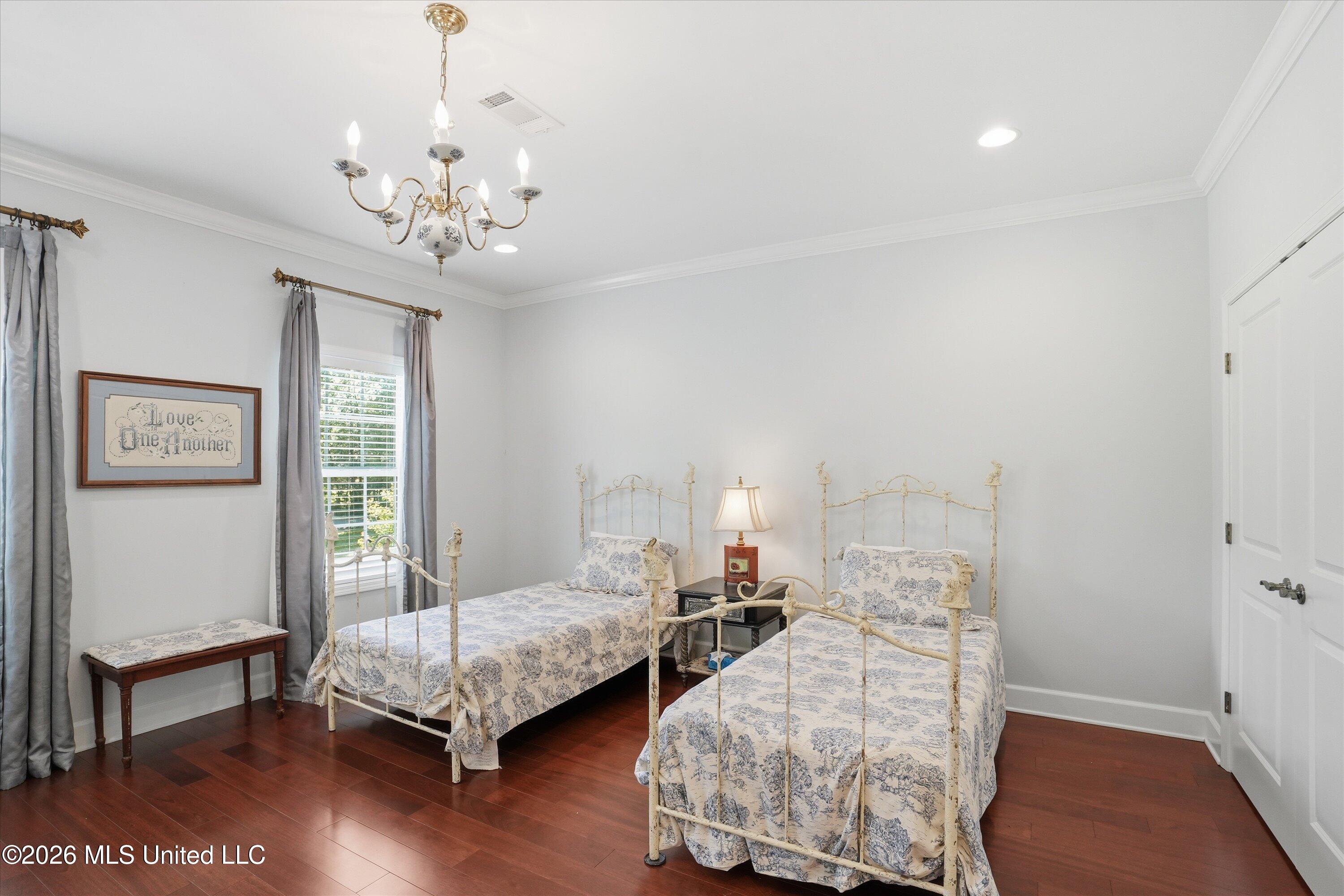 100 City Limits Road Property Photo 51