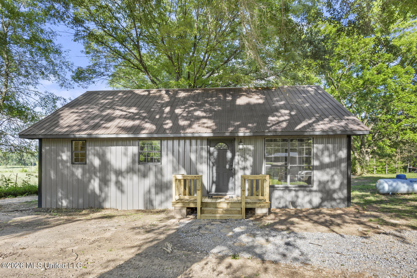 420 Risher Road Property Photo 2
