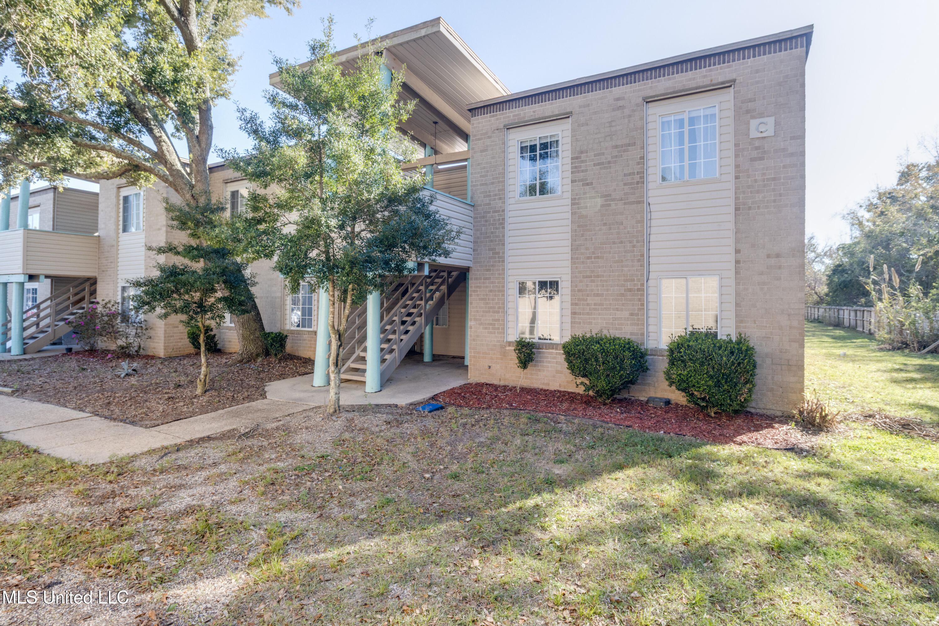 245 Mc Donnell Avenue Property Photo 13