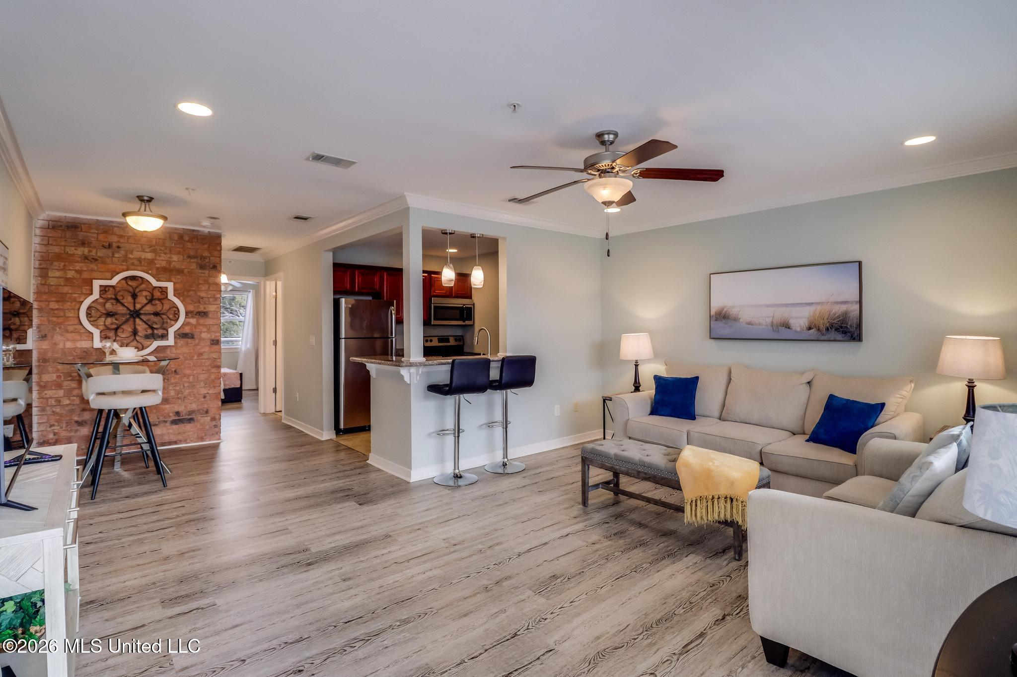 1282 Beach Boulevard Property Photo 4