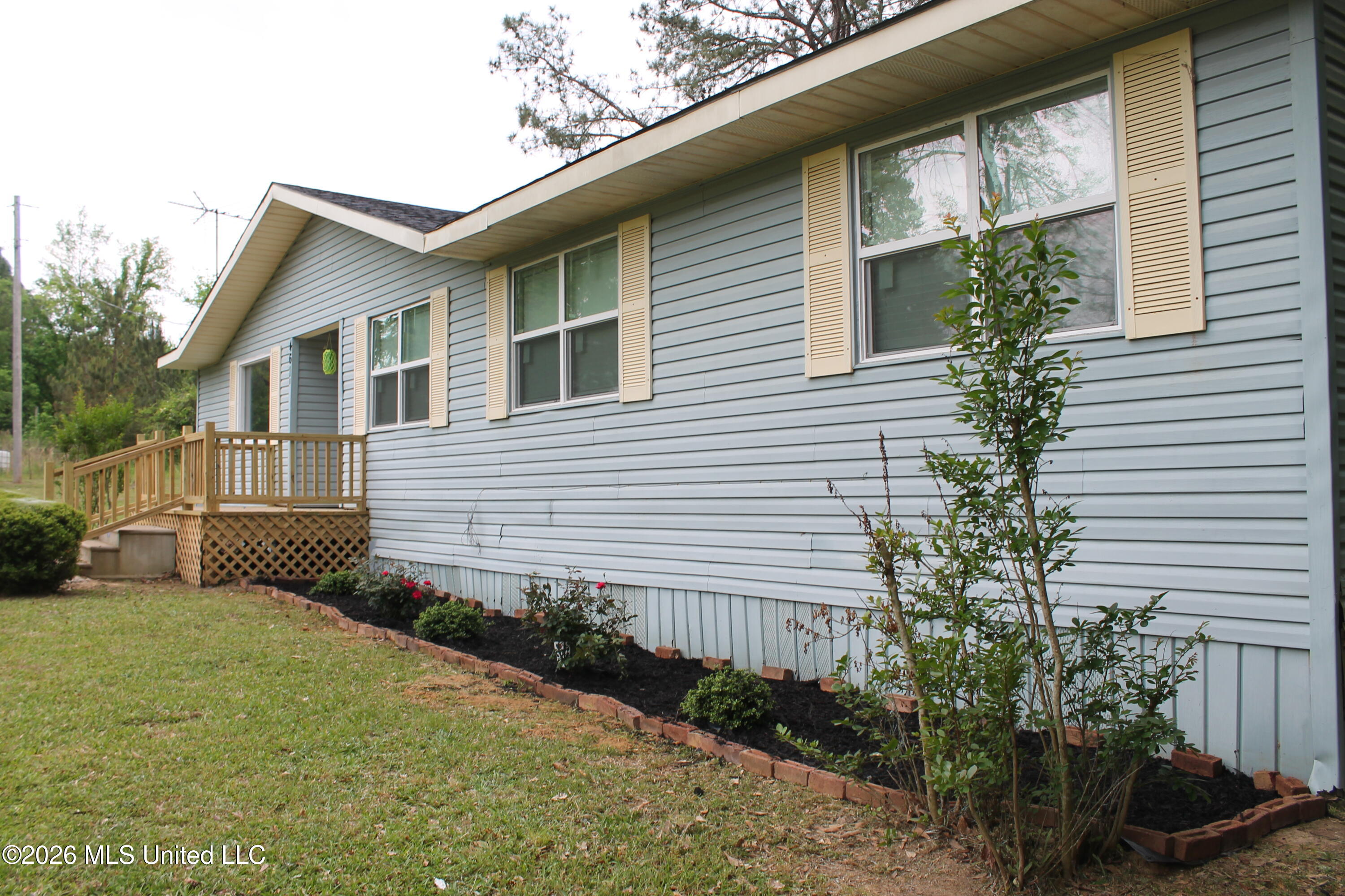 461b Roberts Road Property Photo 3