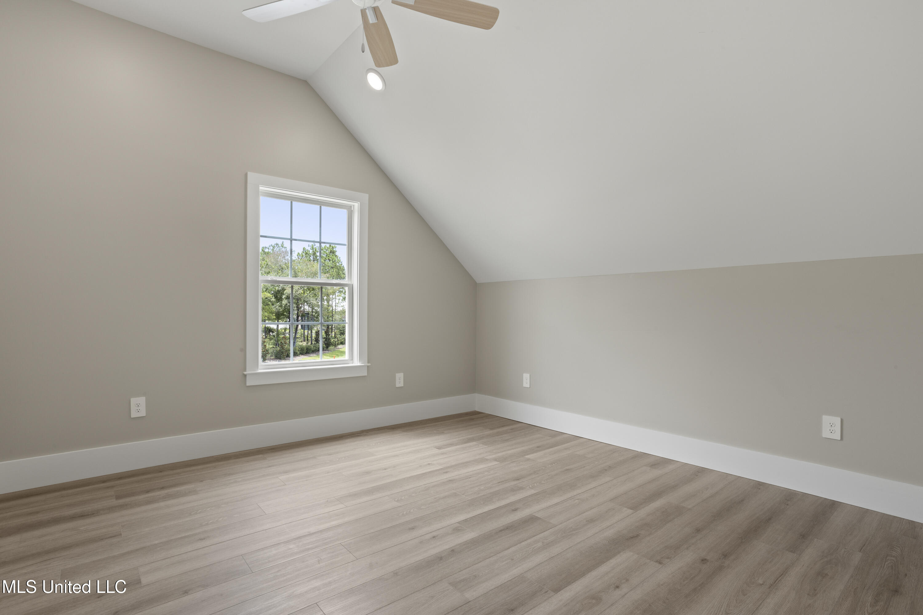 12478 Star Lane Property Photo 28
