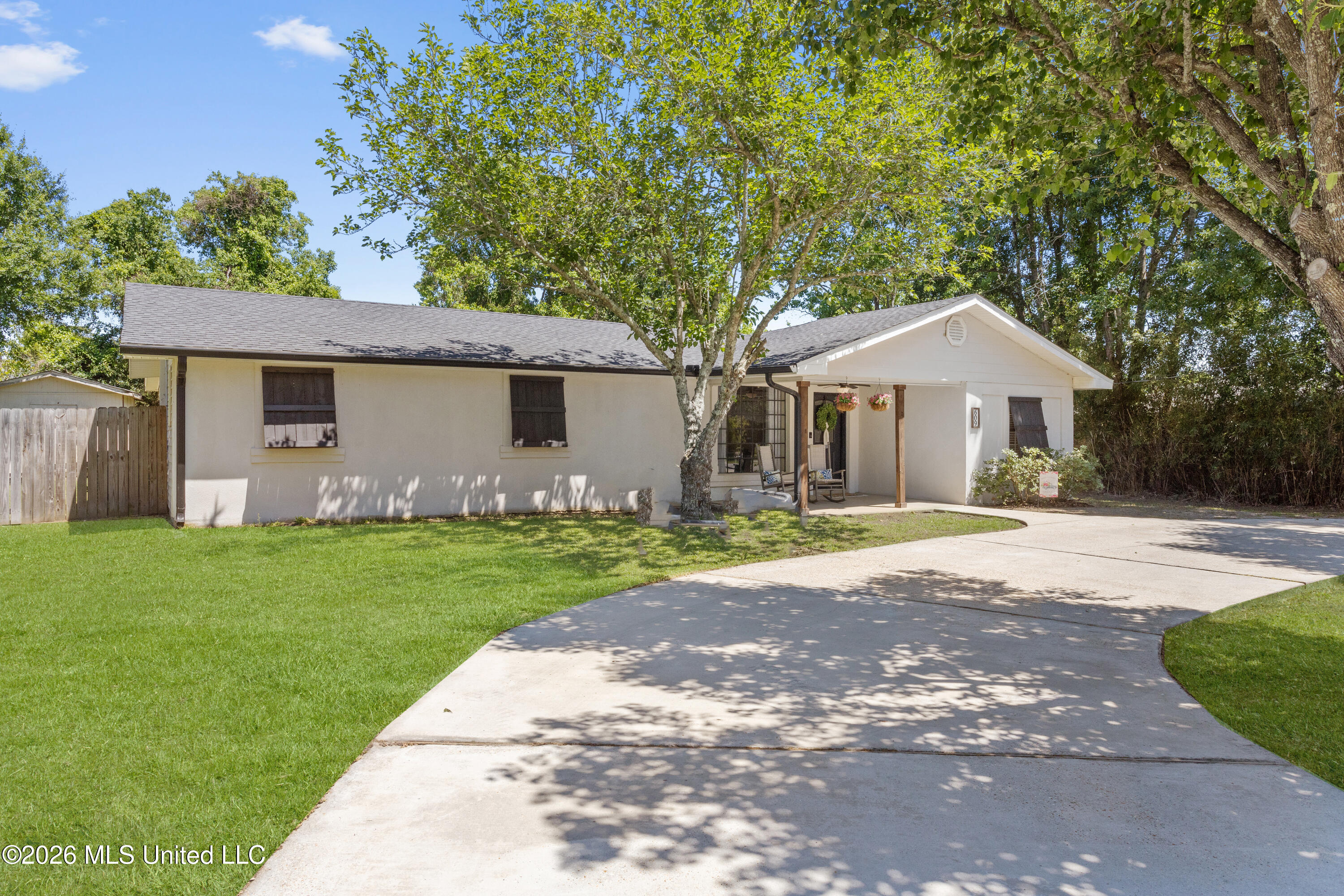 609 Beyer Drive Property Photo 2
