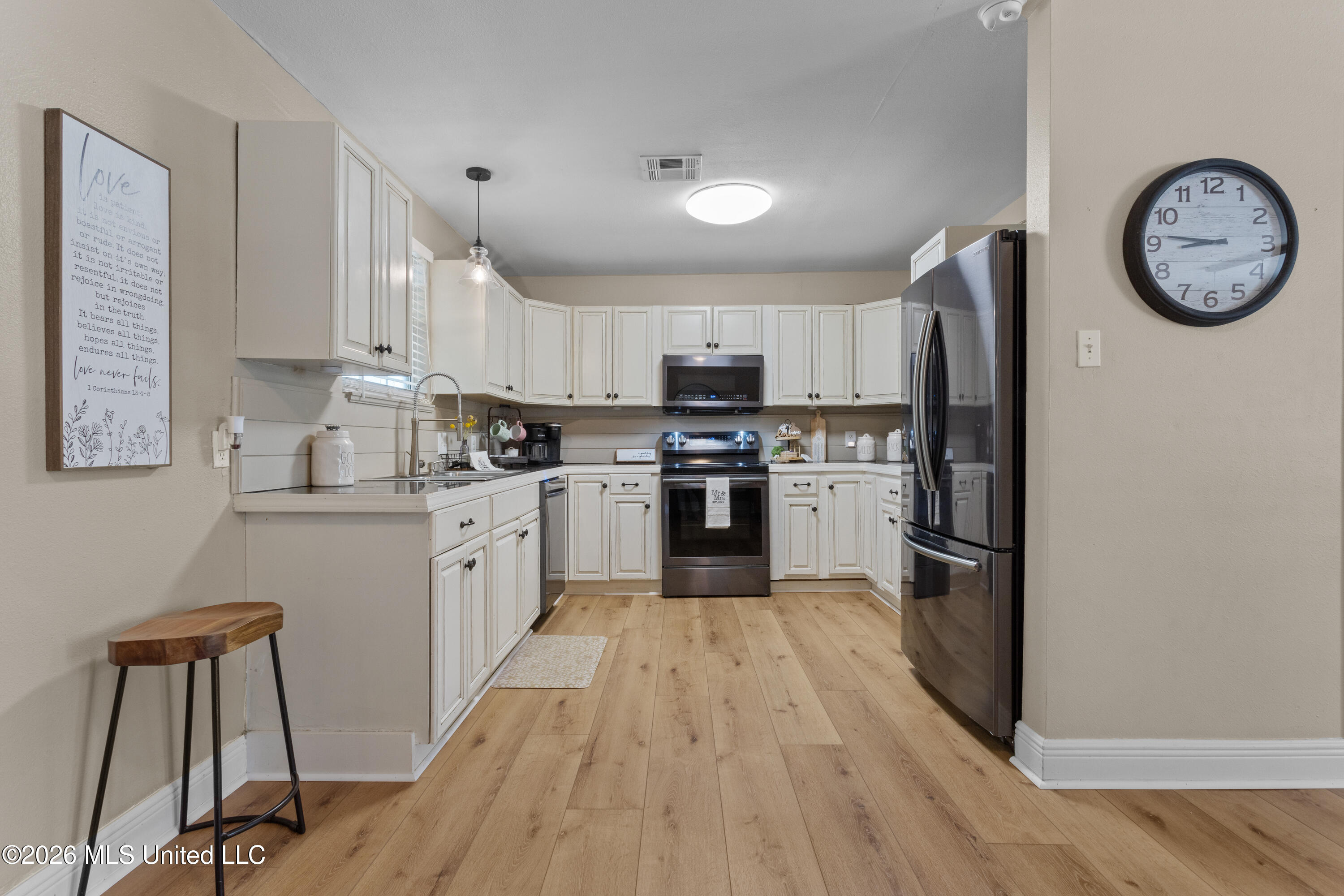 609 Beyer Drive Property Photo 13
