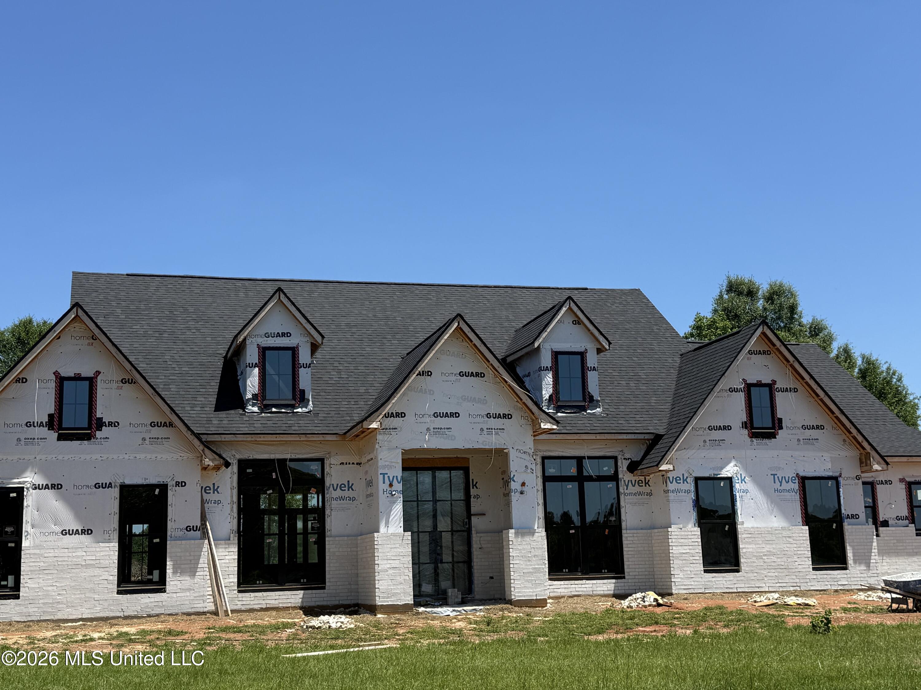 530 N Hill Drive Property Photo 4