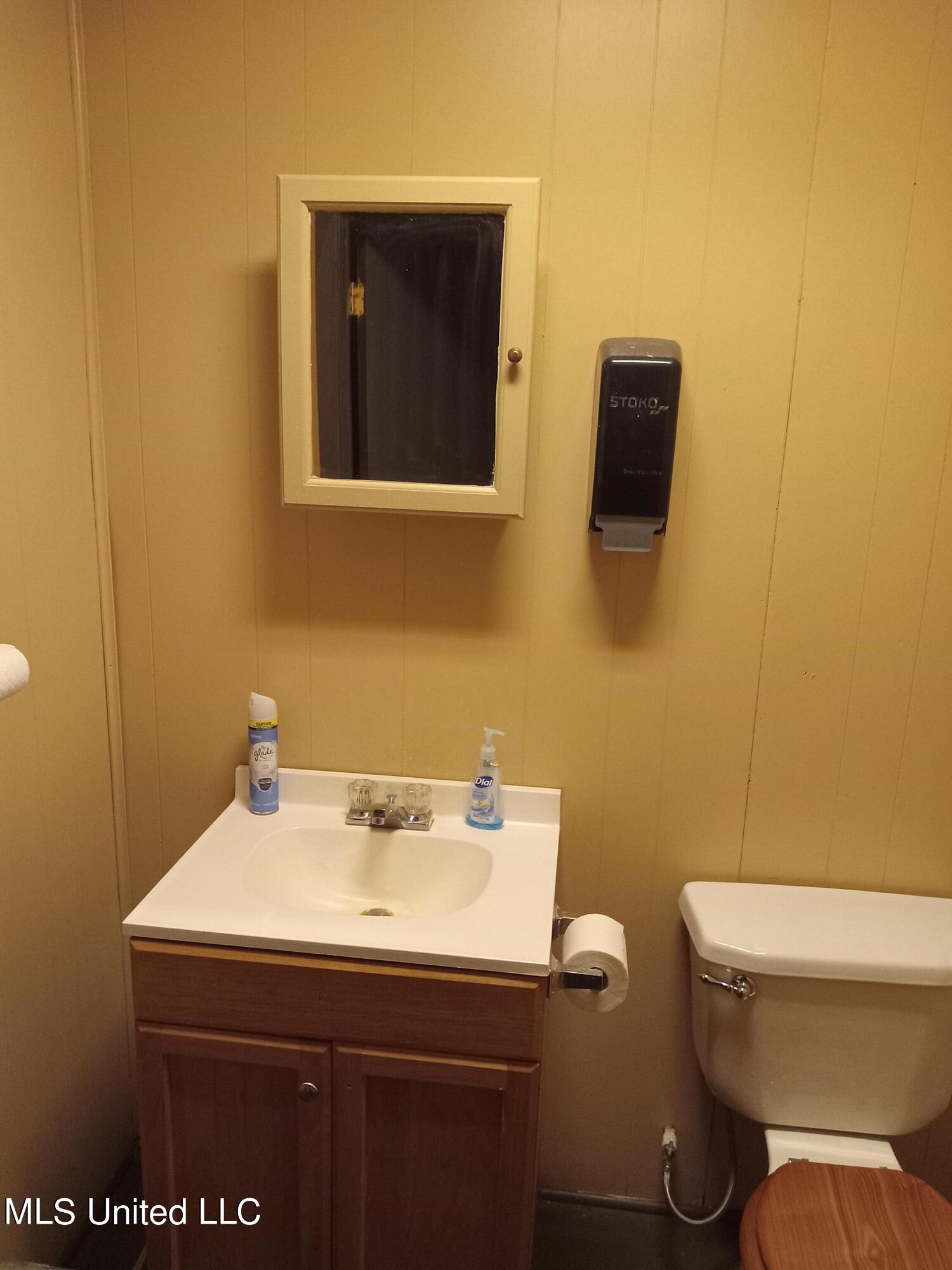 225 Us-82 Property Photo 13
