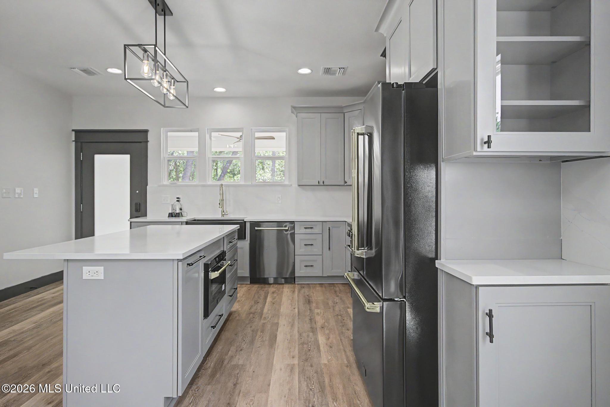 1225 Taranto Street Property Photo 11