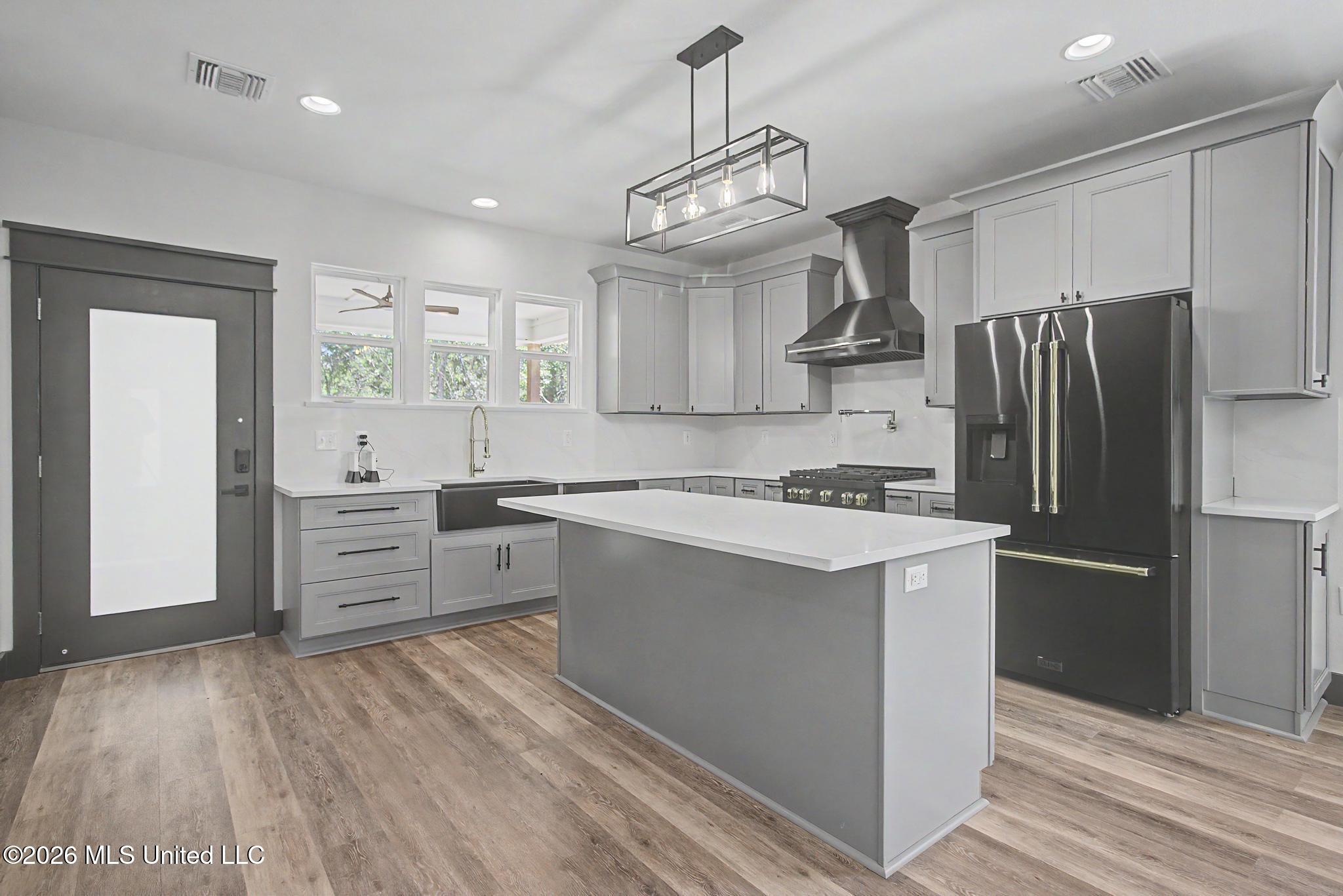 1225 Taranto Street Property Photo 12