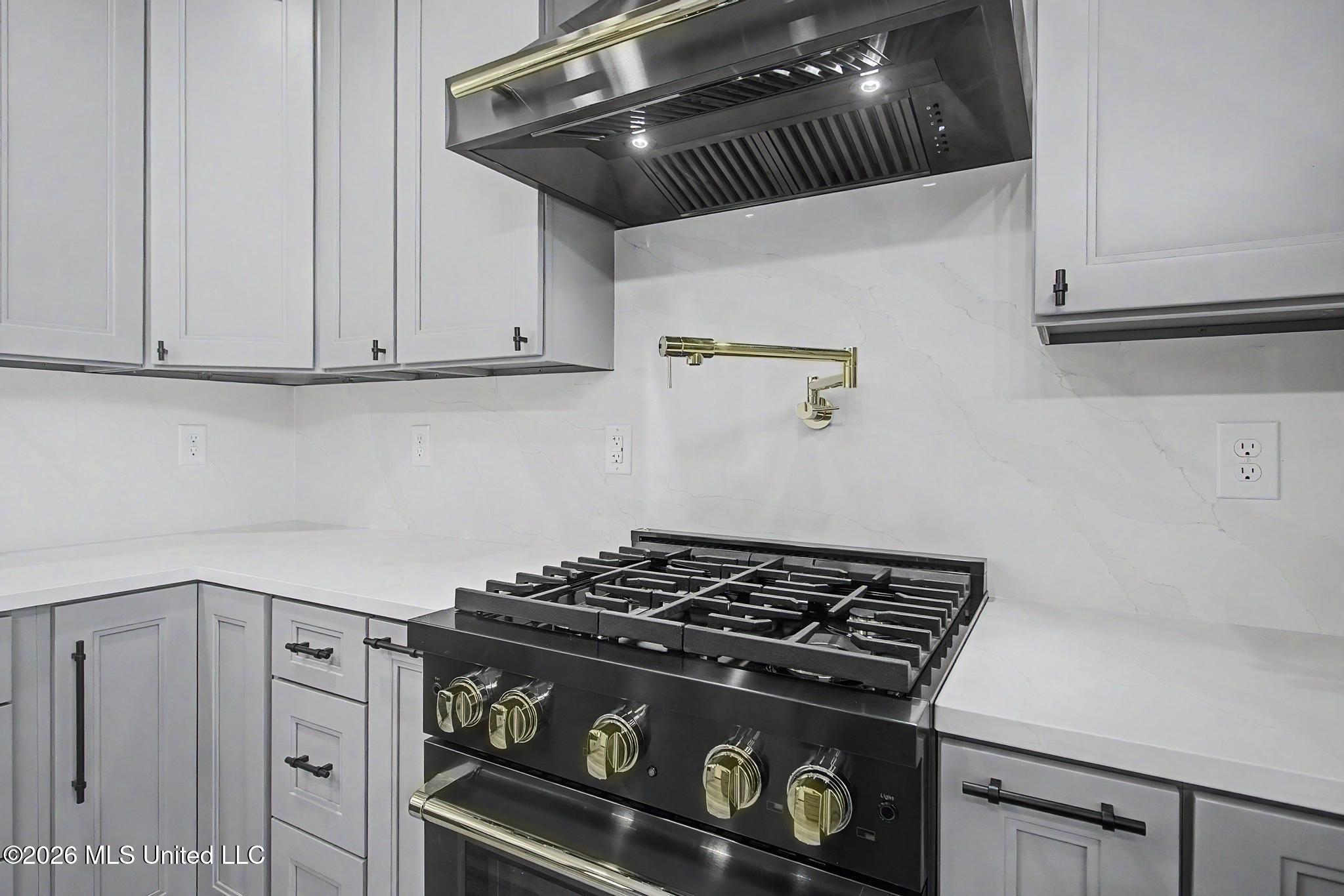 1225 Taranto Street Property Photo 13
