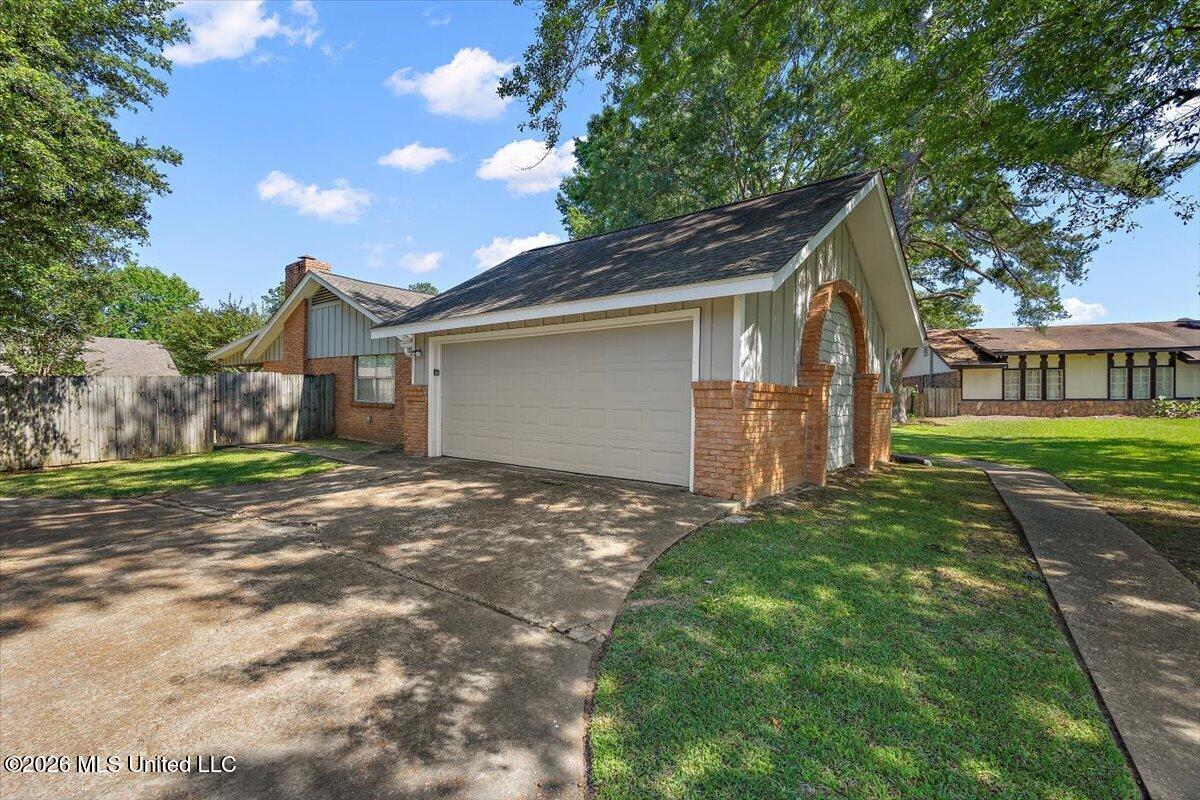 140 Trimble Street Property Photo 4