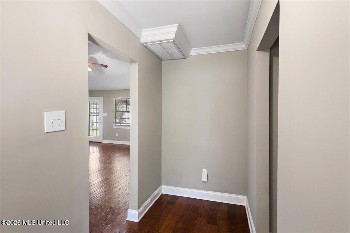 140 Trimble Street Property Photo 6