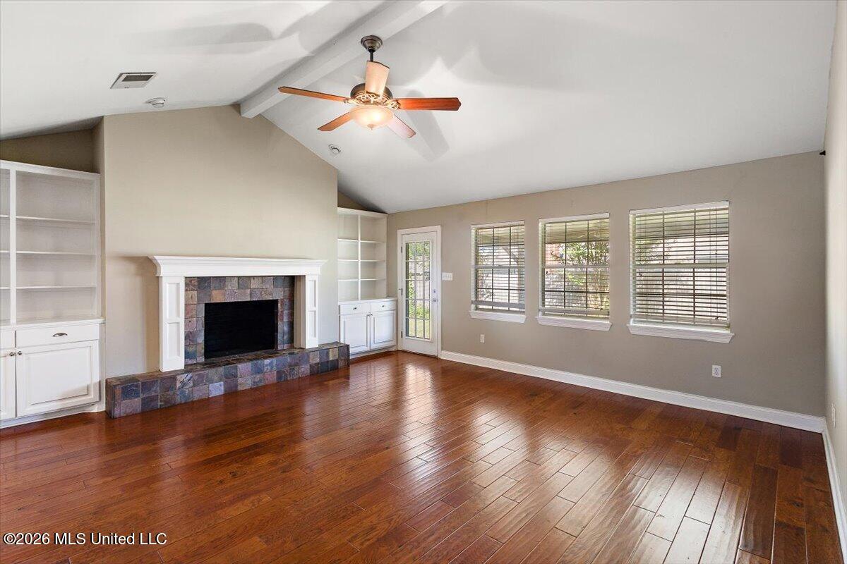 140 Trimble Street Property Photo 7