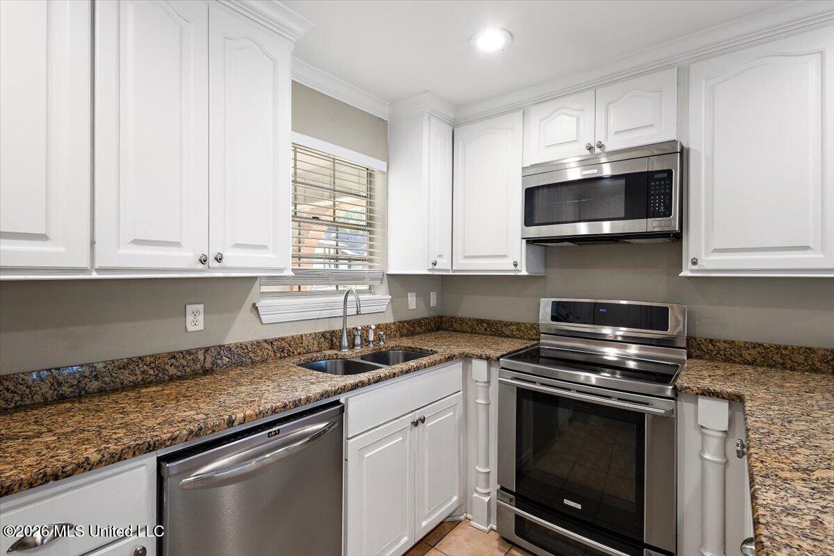 140 Trimble Street Property Photo 11