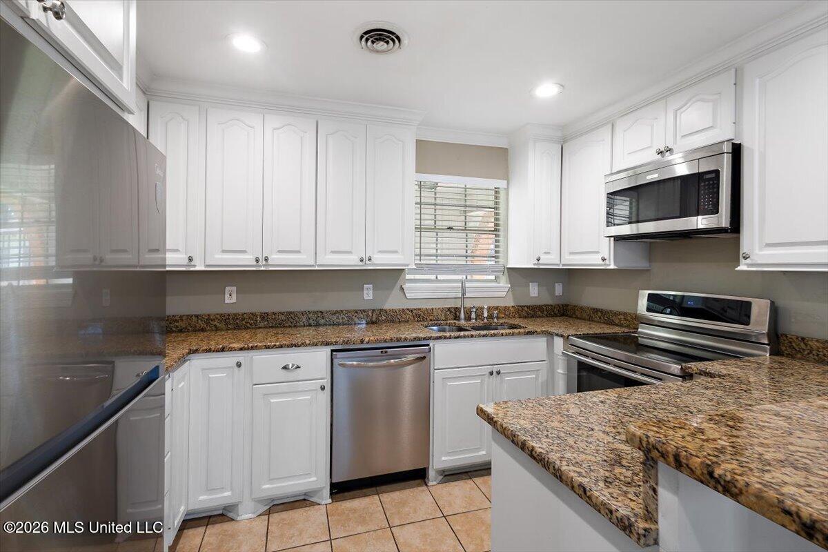 140 Trimble Street Property Photo 12