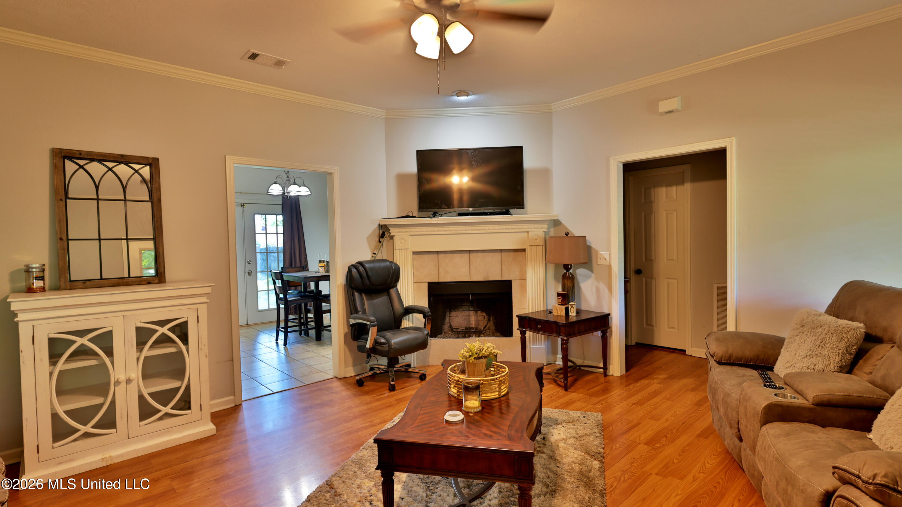 246 Cherry Bark Drive Property Photo 4