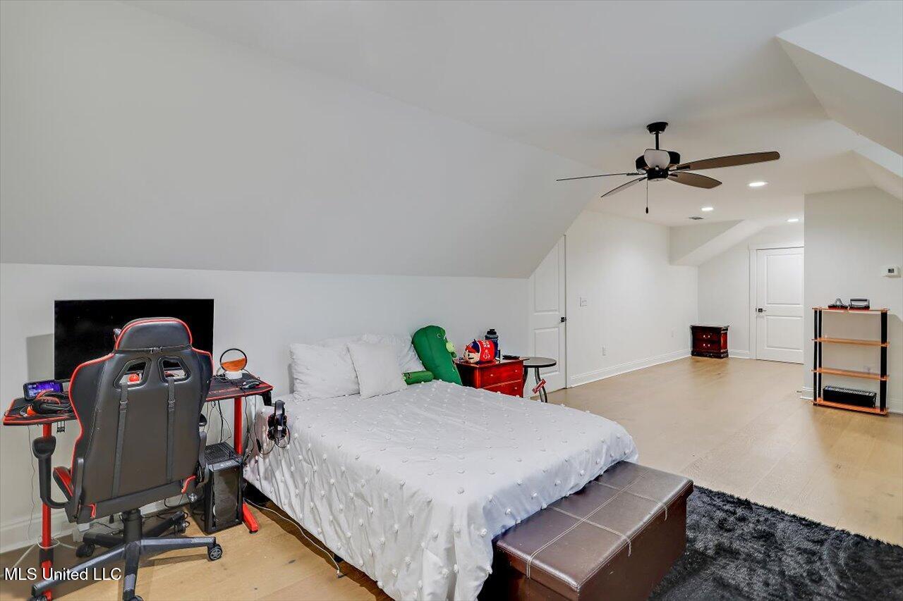 272 Disciple Drive Property Photo 31