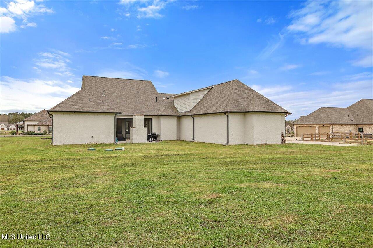 272 Disciple Drive Property Photo 39