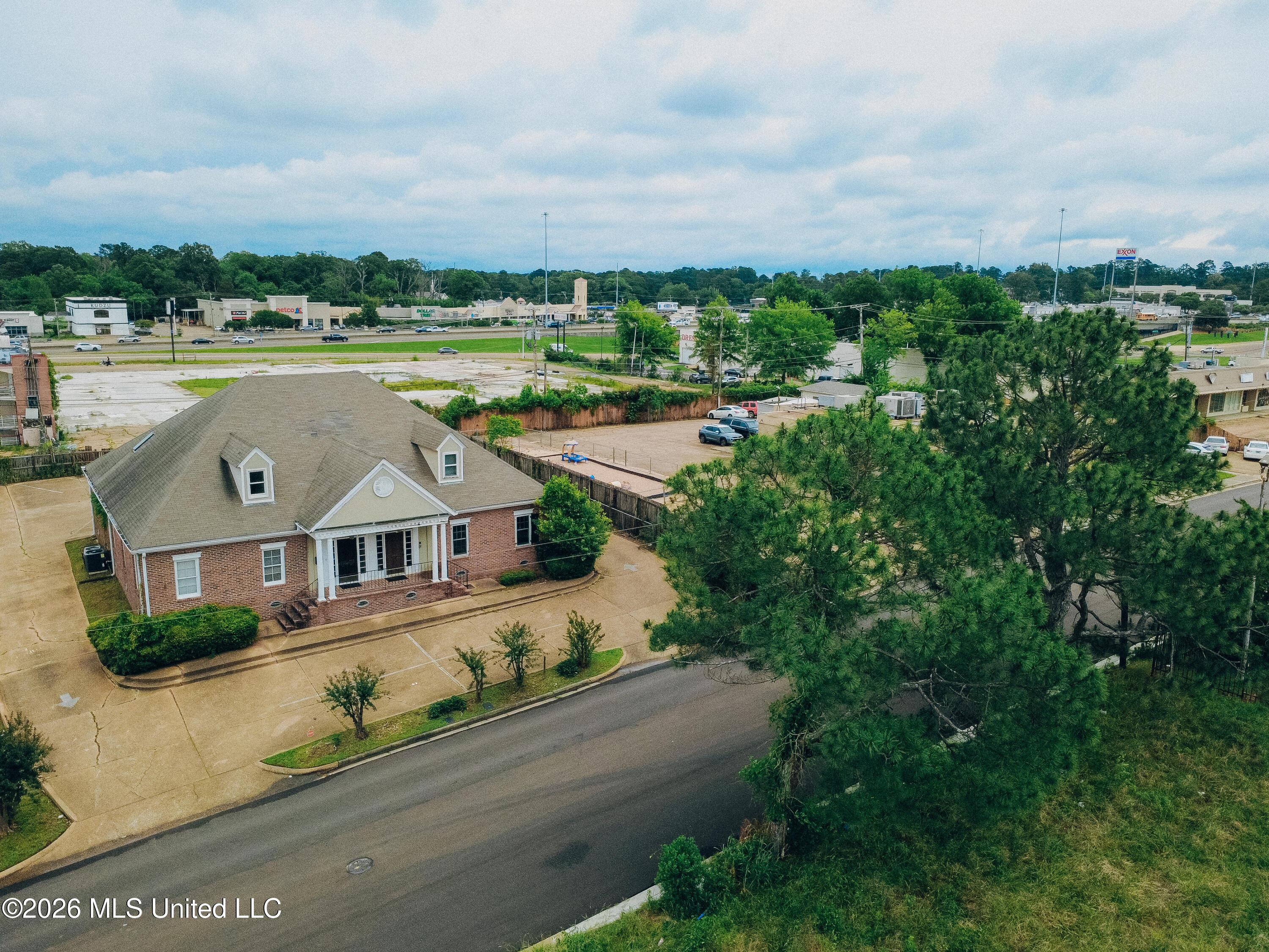 4680 Mcwillie Drive Property Photo 1