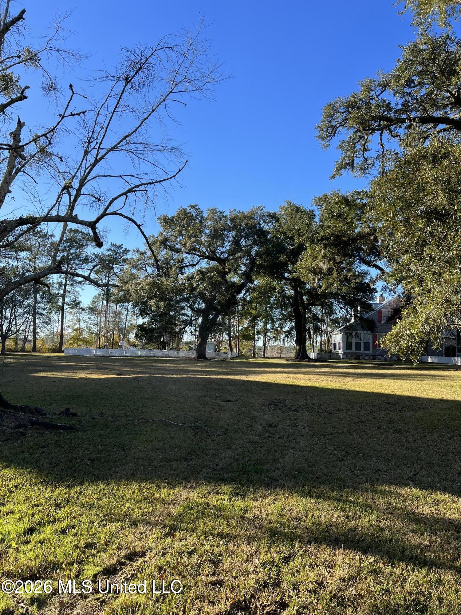 25 Devils Elbow Property Photo 1