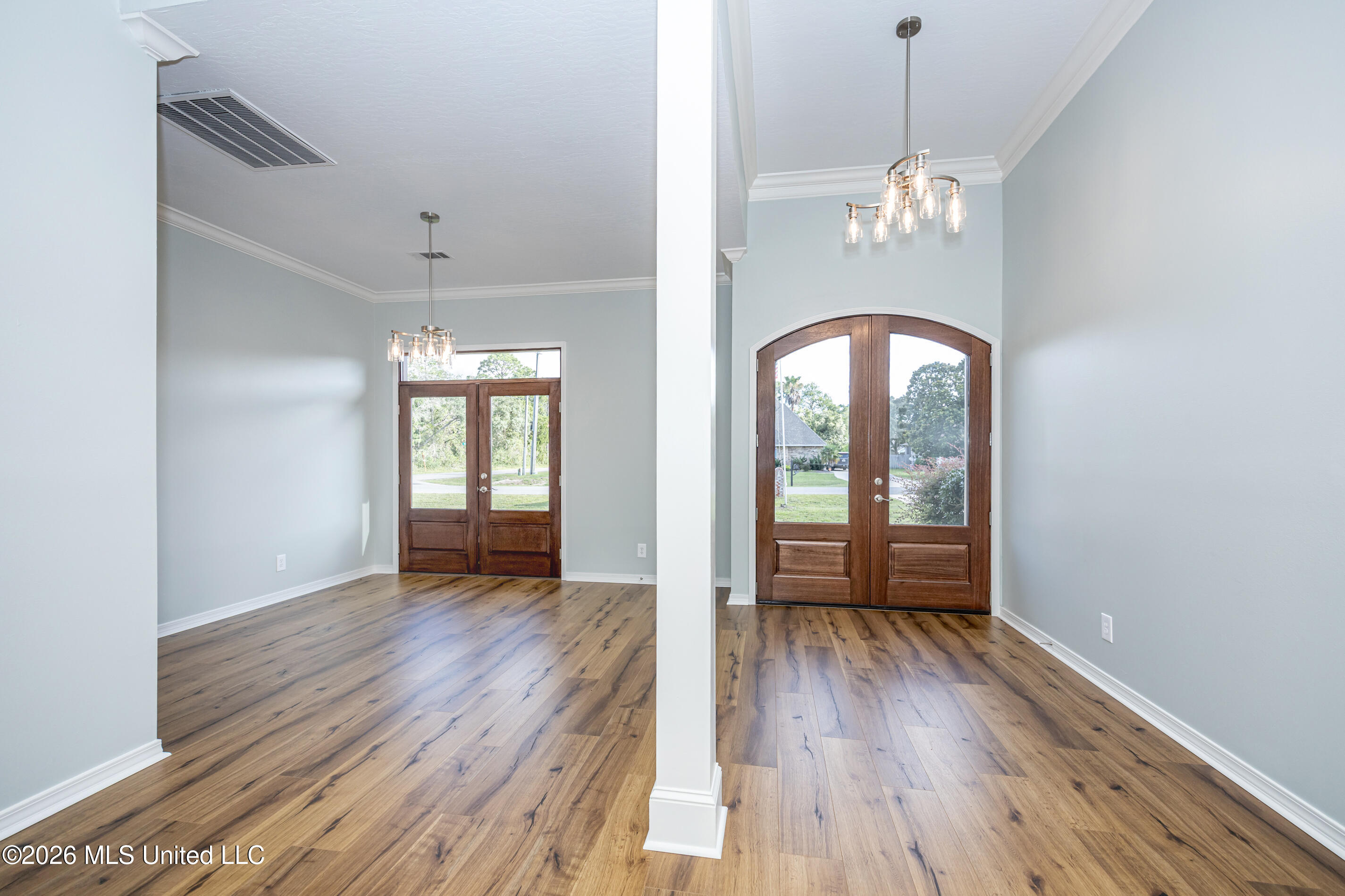5601 Woody End Road Property Photo 8