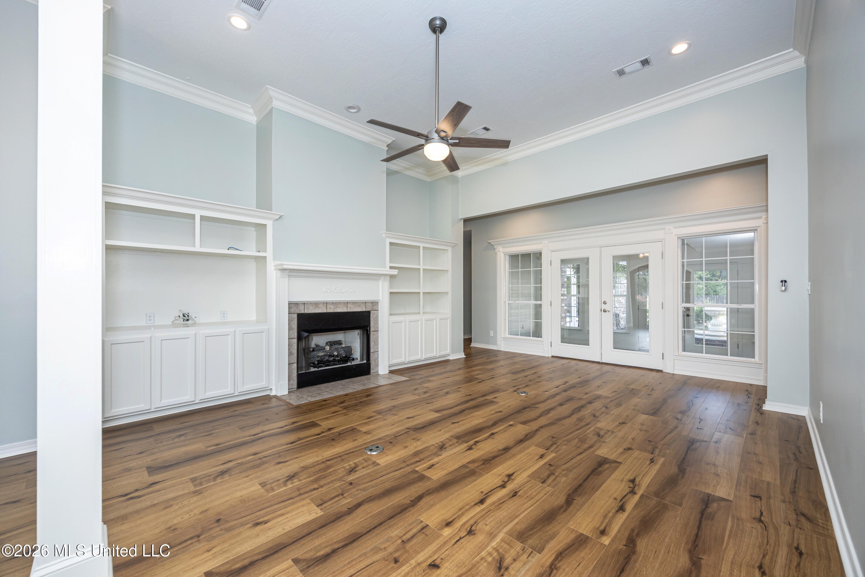 5601 Woody End Road Property Photo 15