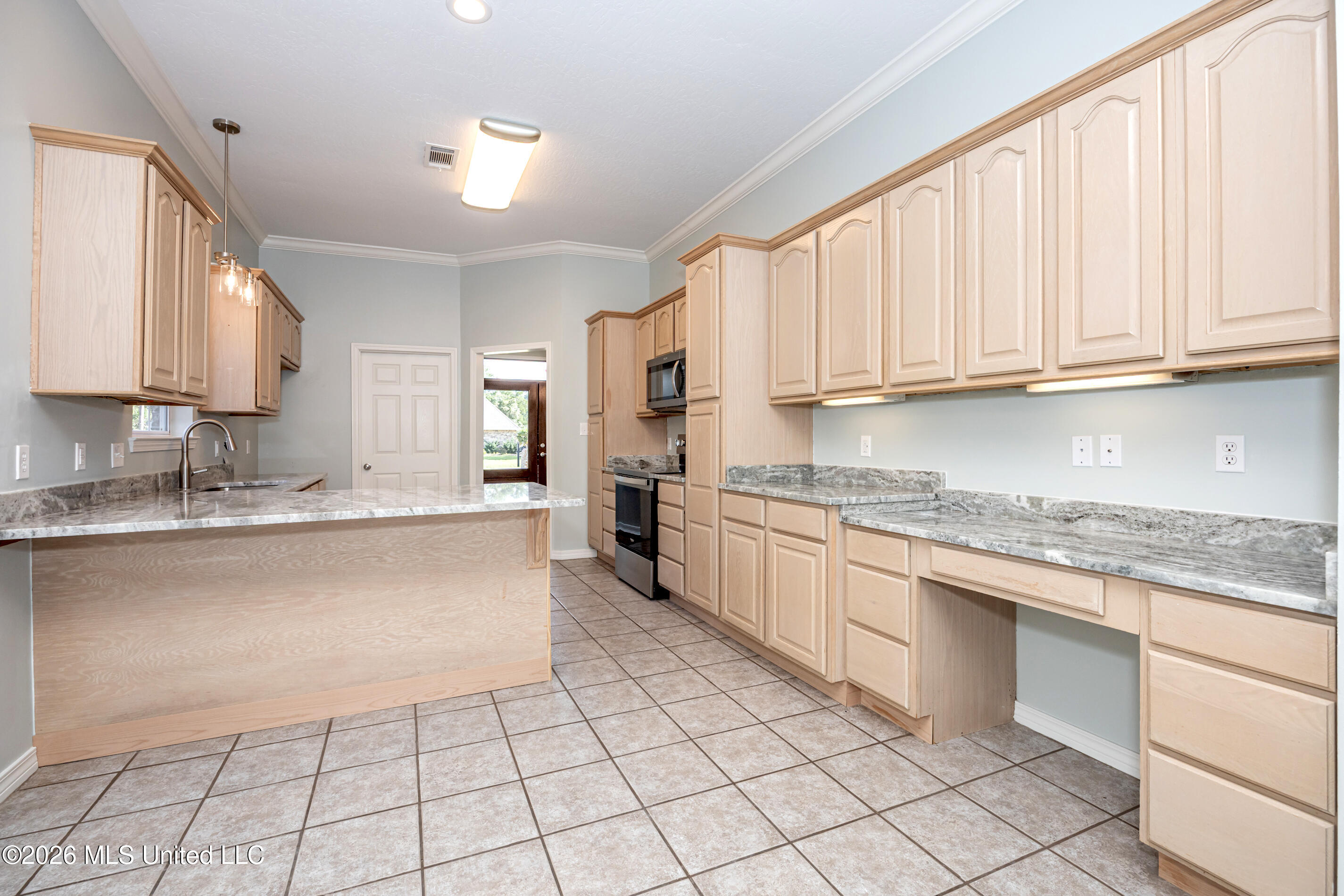 5601 Woody End Road Property Photo 23