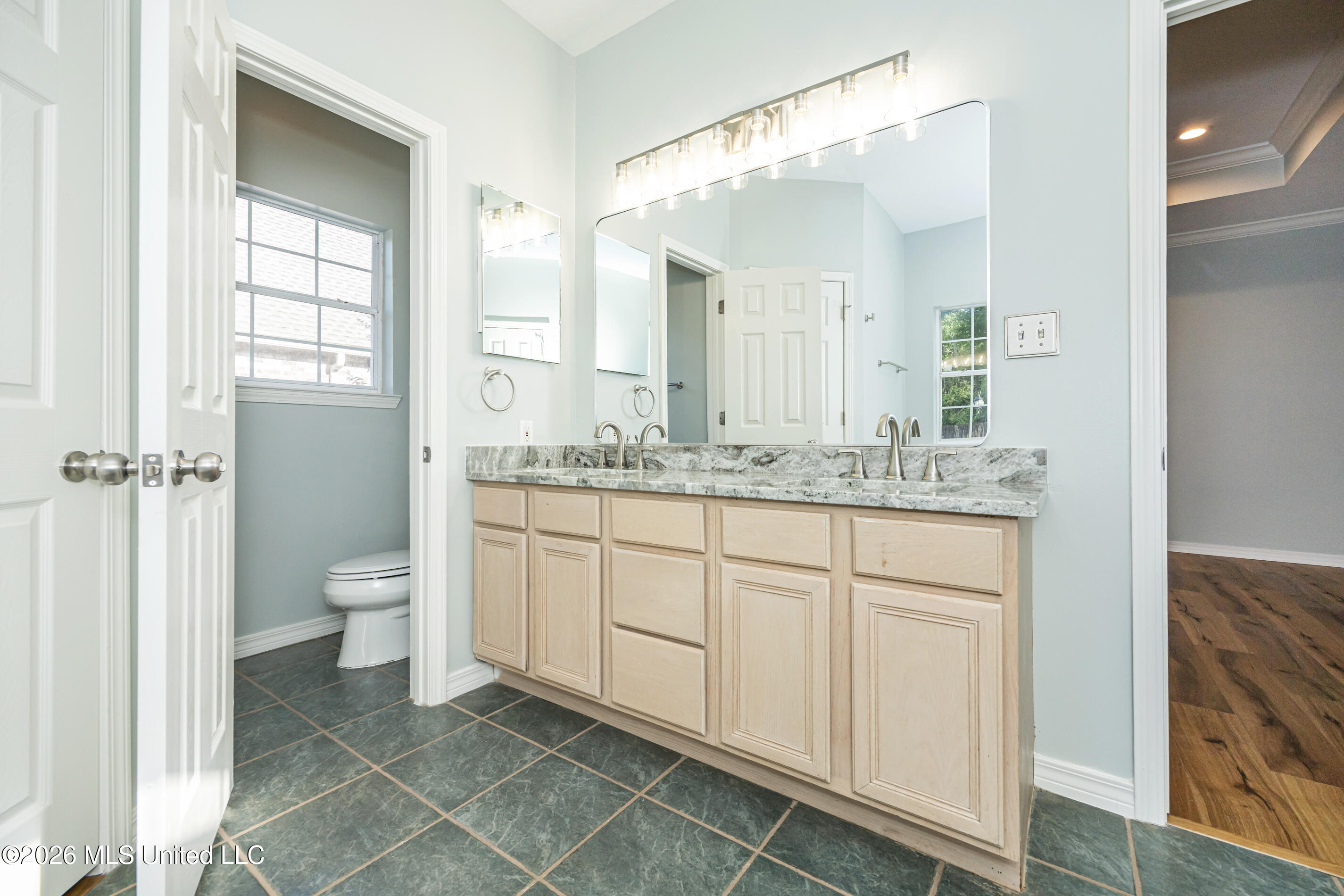 5601 Woody End Road Property Photo 37