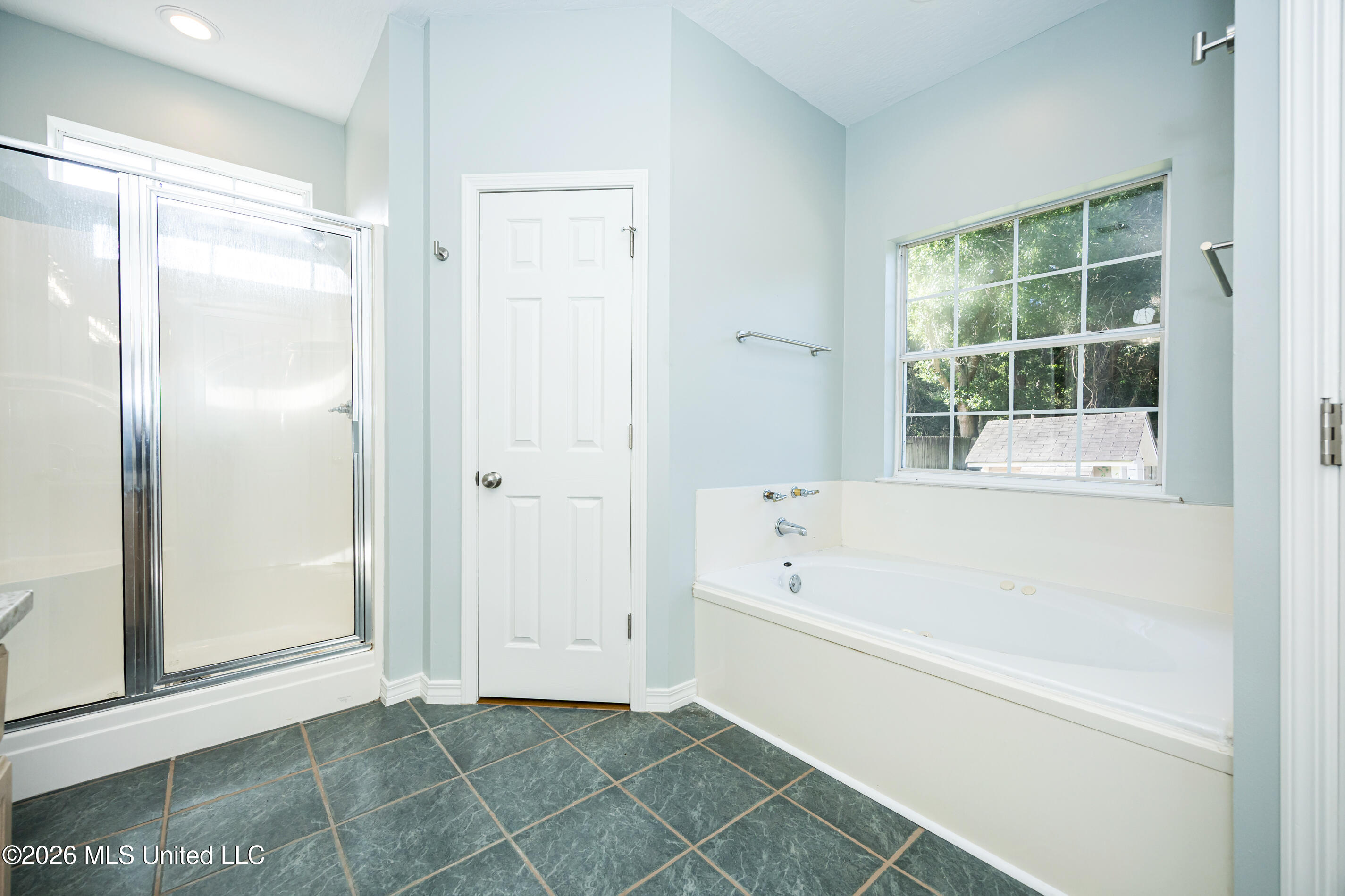 5601 Woody End Road Property Photo 44