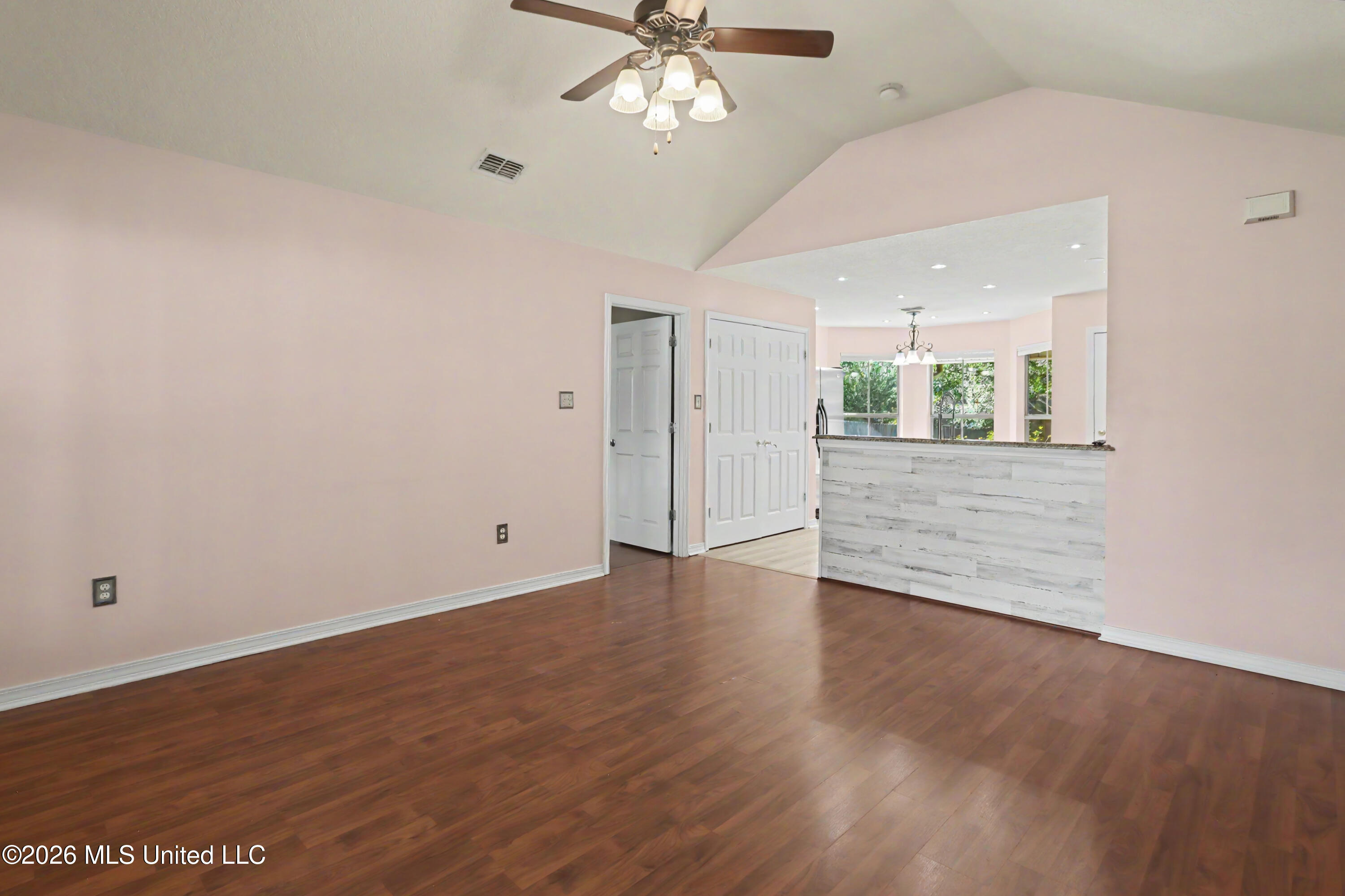 13670 Skye Court Property Photo 3