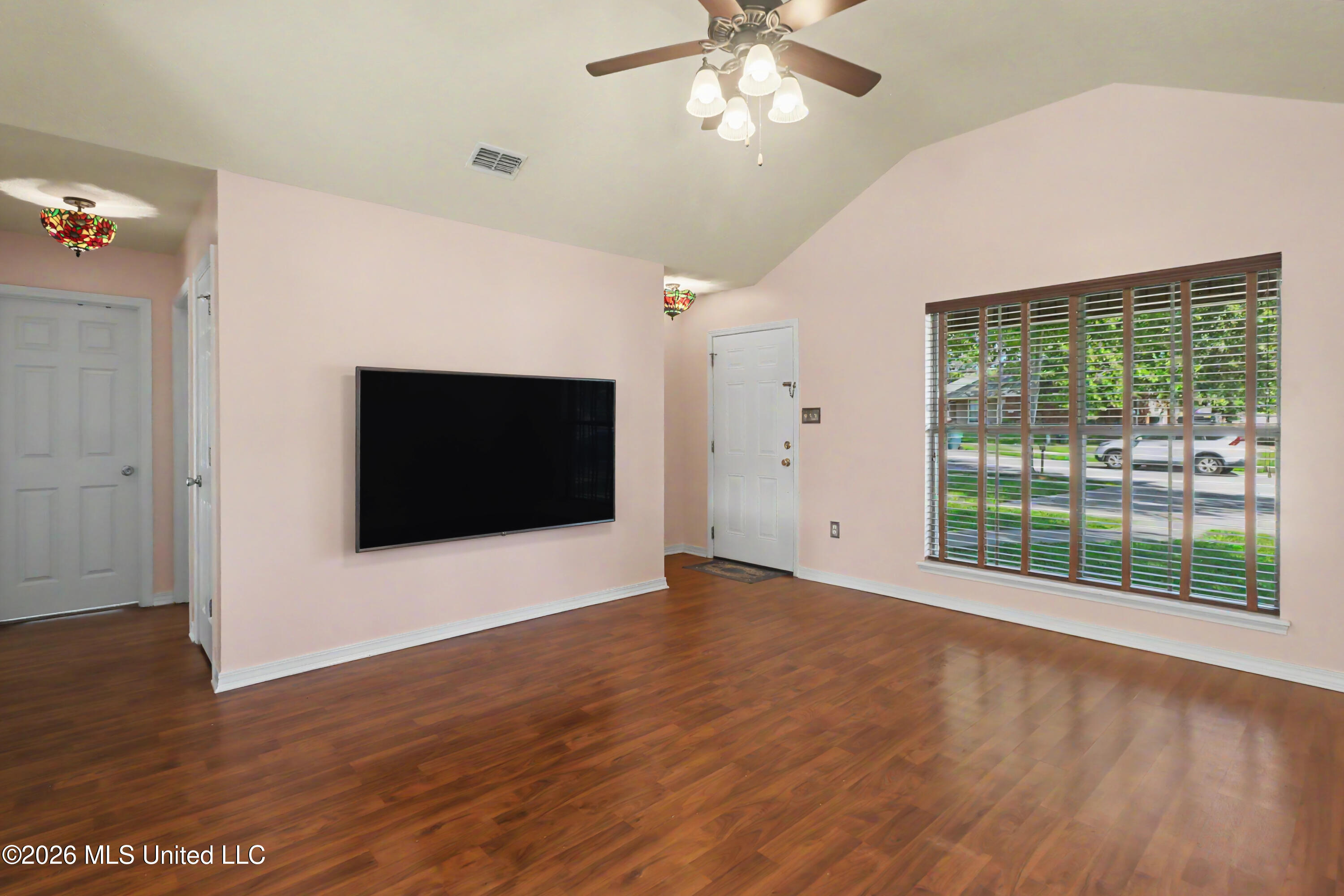 13670 Skye Court Property Photo 5