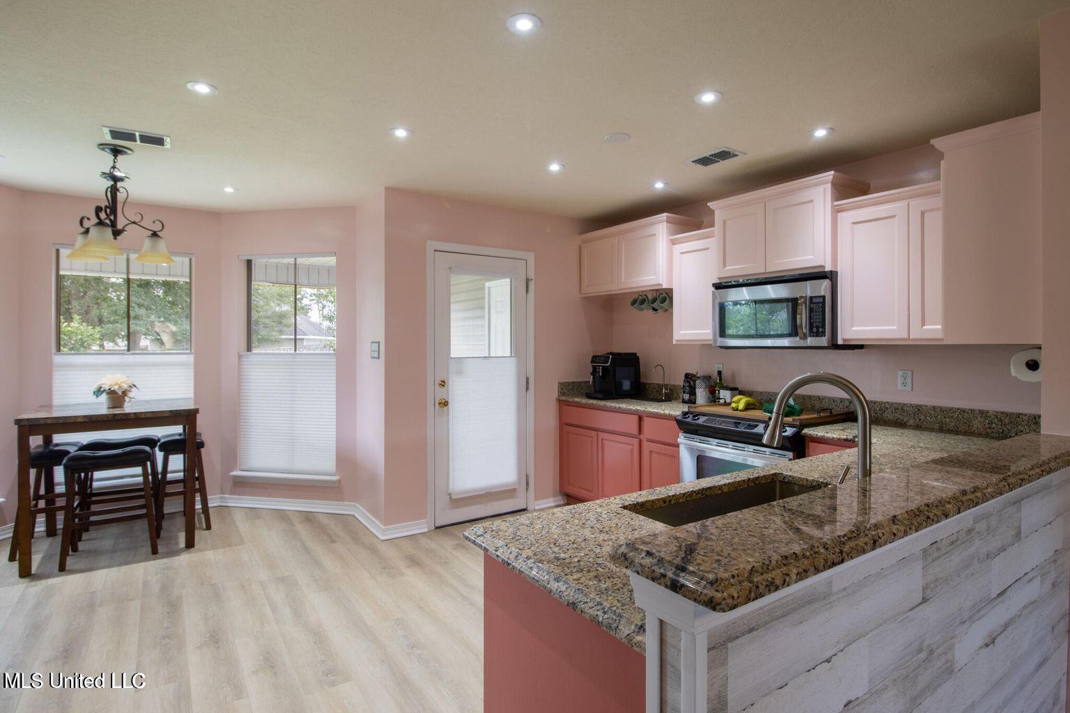 13670 Skye Court Property Photo 35